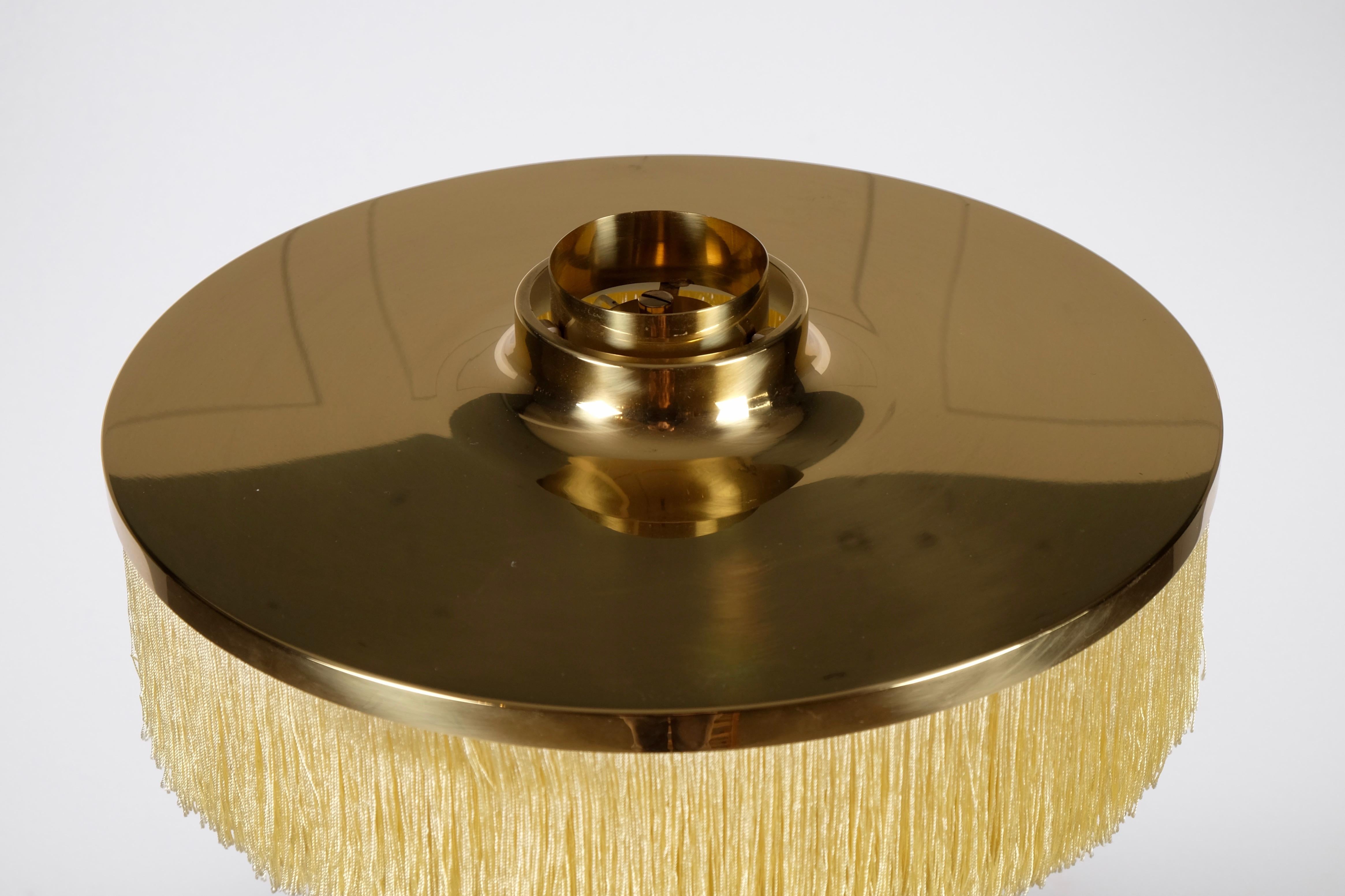 Hans-Agne Jakobsson Model B-138 Brass Table Lamp, 1960s In Good Condition For Sale In Stockholm, SE