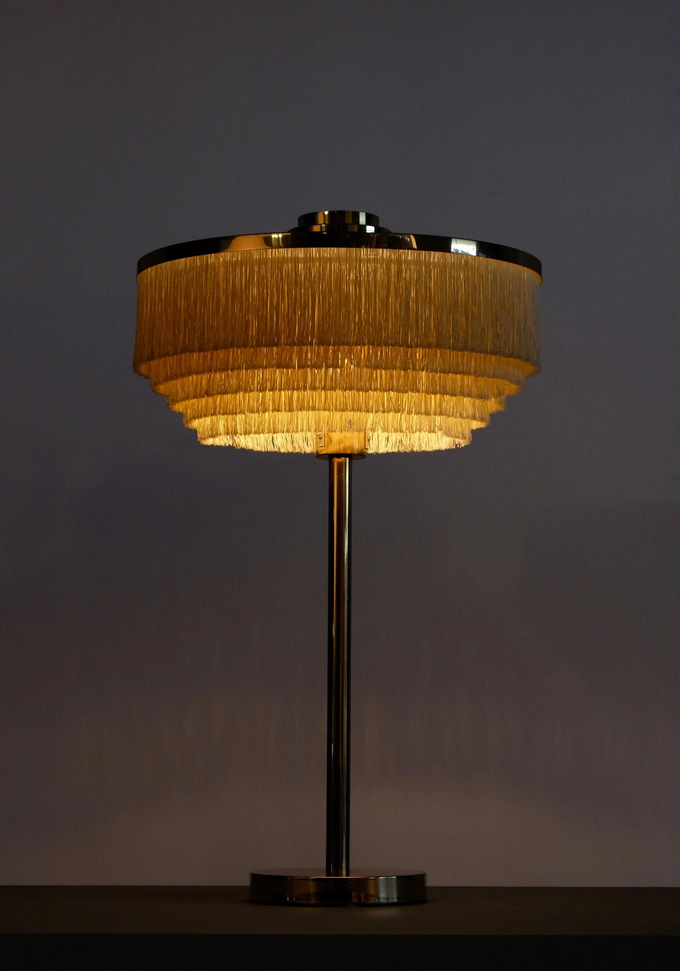 Hans-Agne Jakobsson lampe de bureau en laiton modèle B-138, années 1960 en vente 1