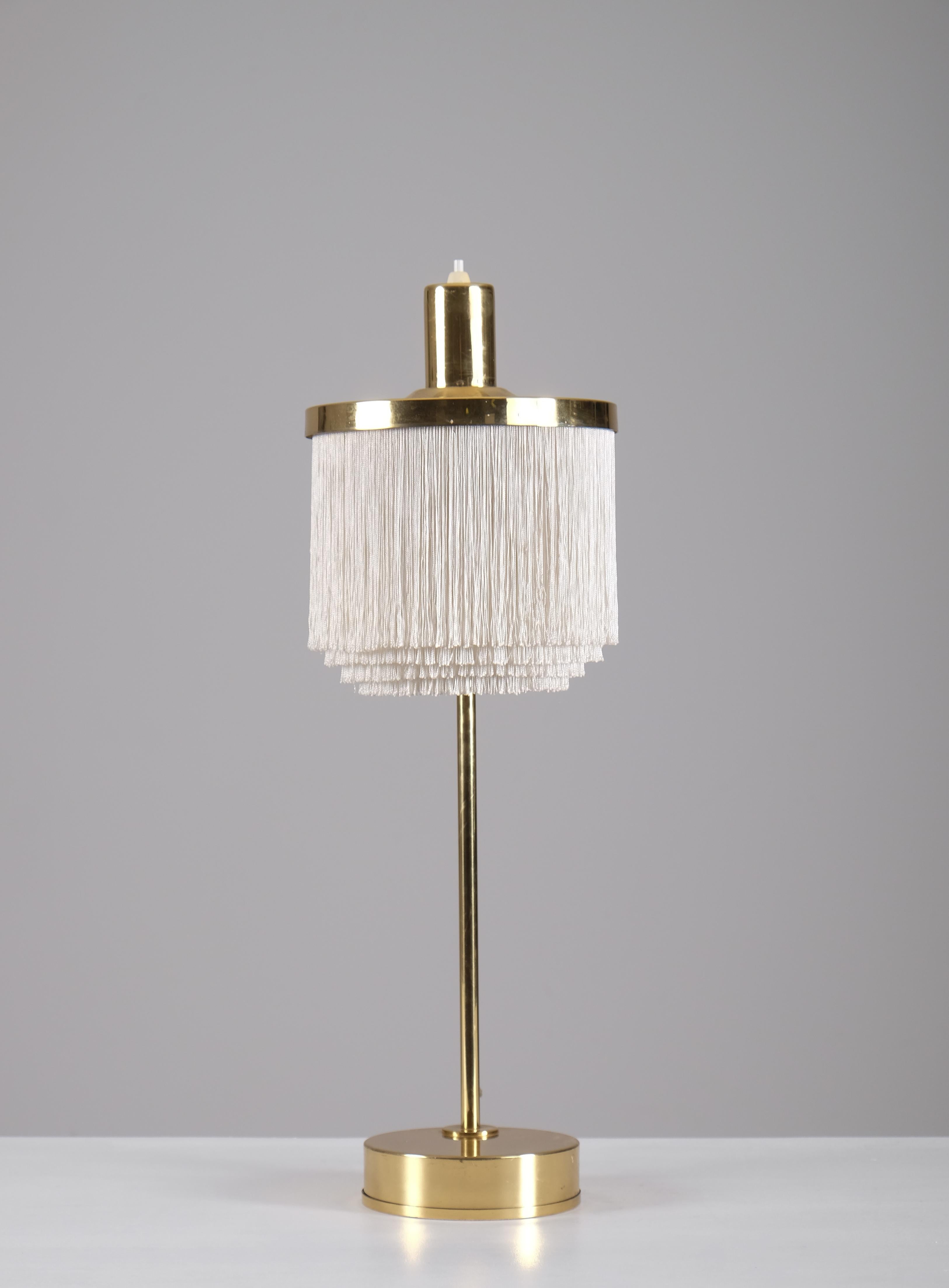 Suédois Lampe de bureau Hans-Agne Jakobsson modèle B-140 en laiton, années 1960 en vente
