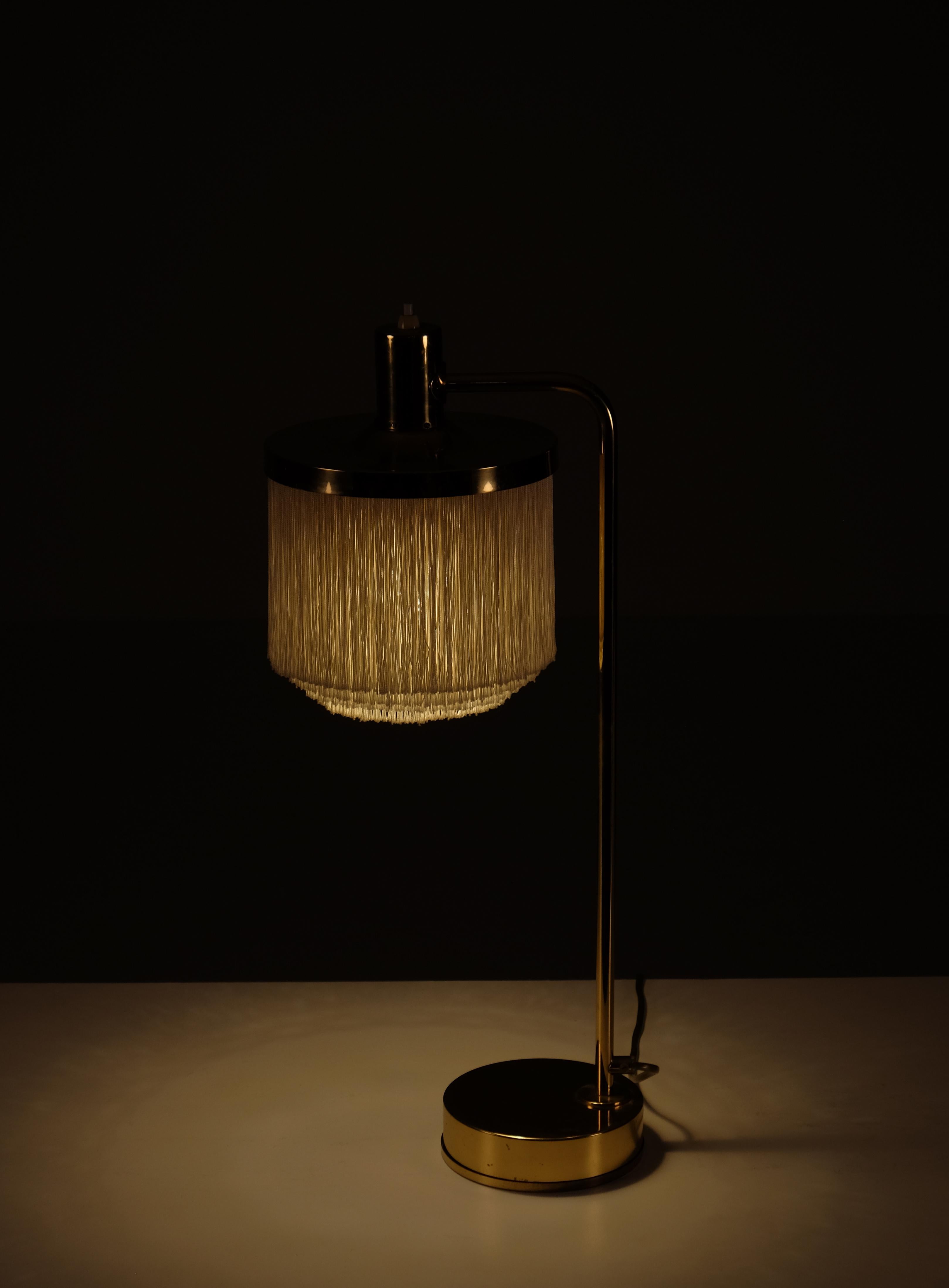 Lampe de bureau Hans-Agne Jakobsson modèle B-140 en laiton, années 1960 en vente 2