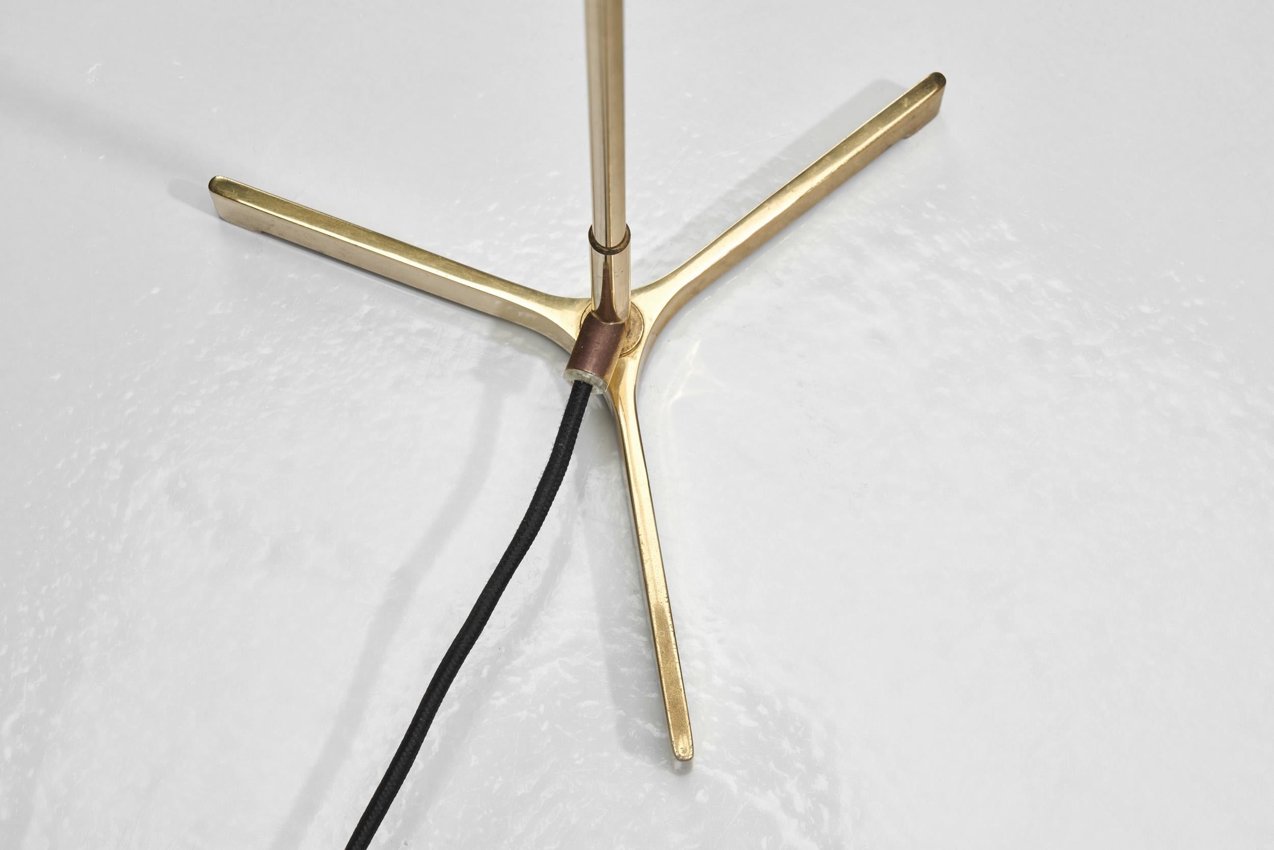 Lampadaire en laiton modèle 