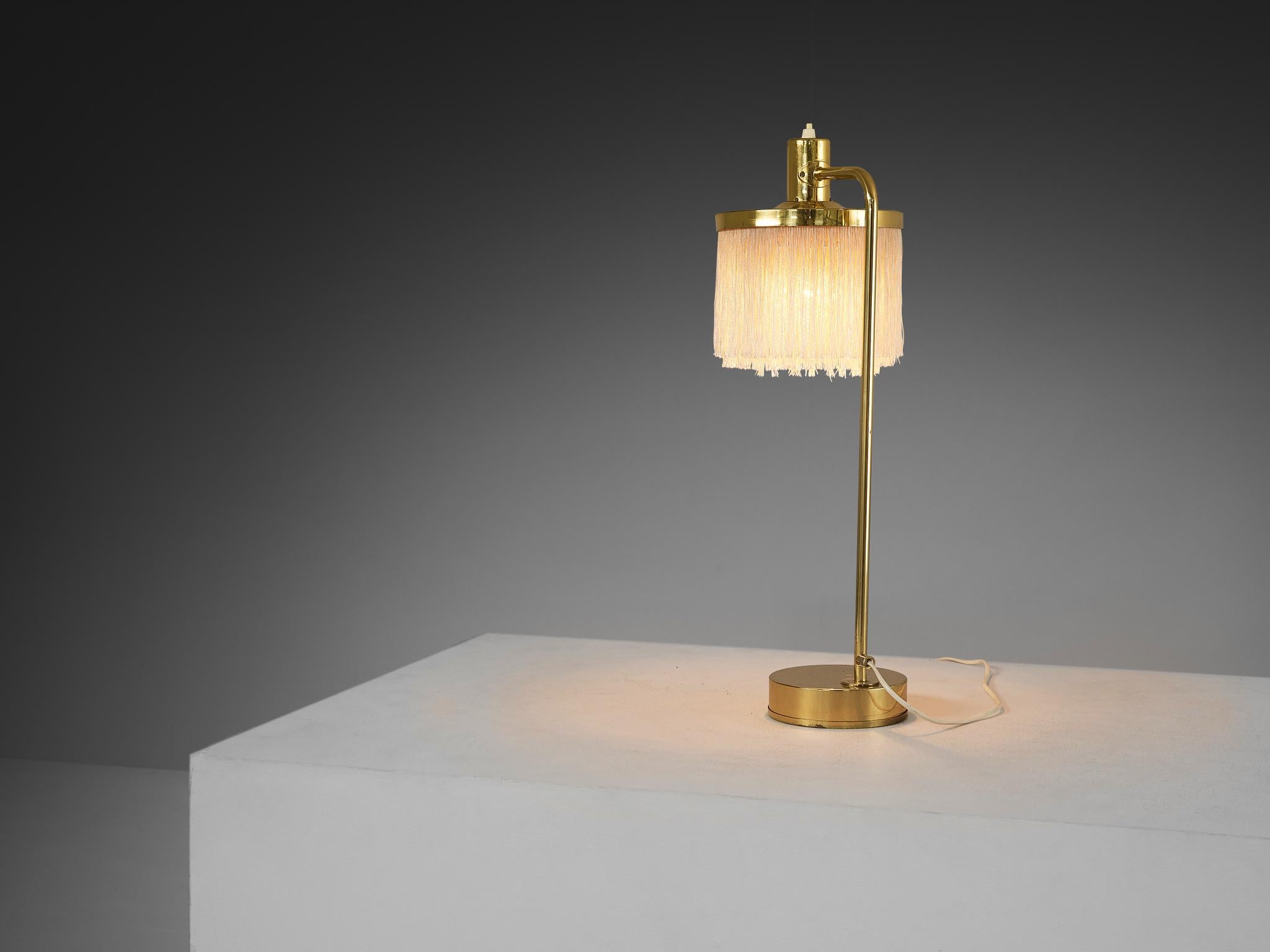 Hans-Agne Jakobsson paire de lampes de bureau Fringe en laiton et soie Bon état - En vente à Waalwijk, NL