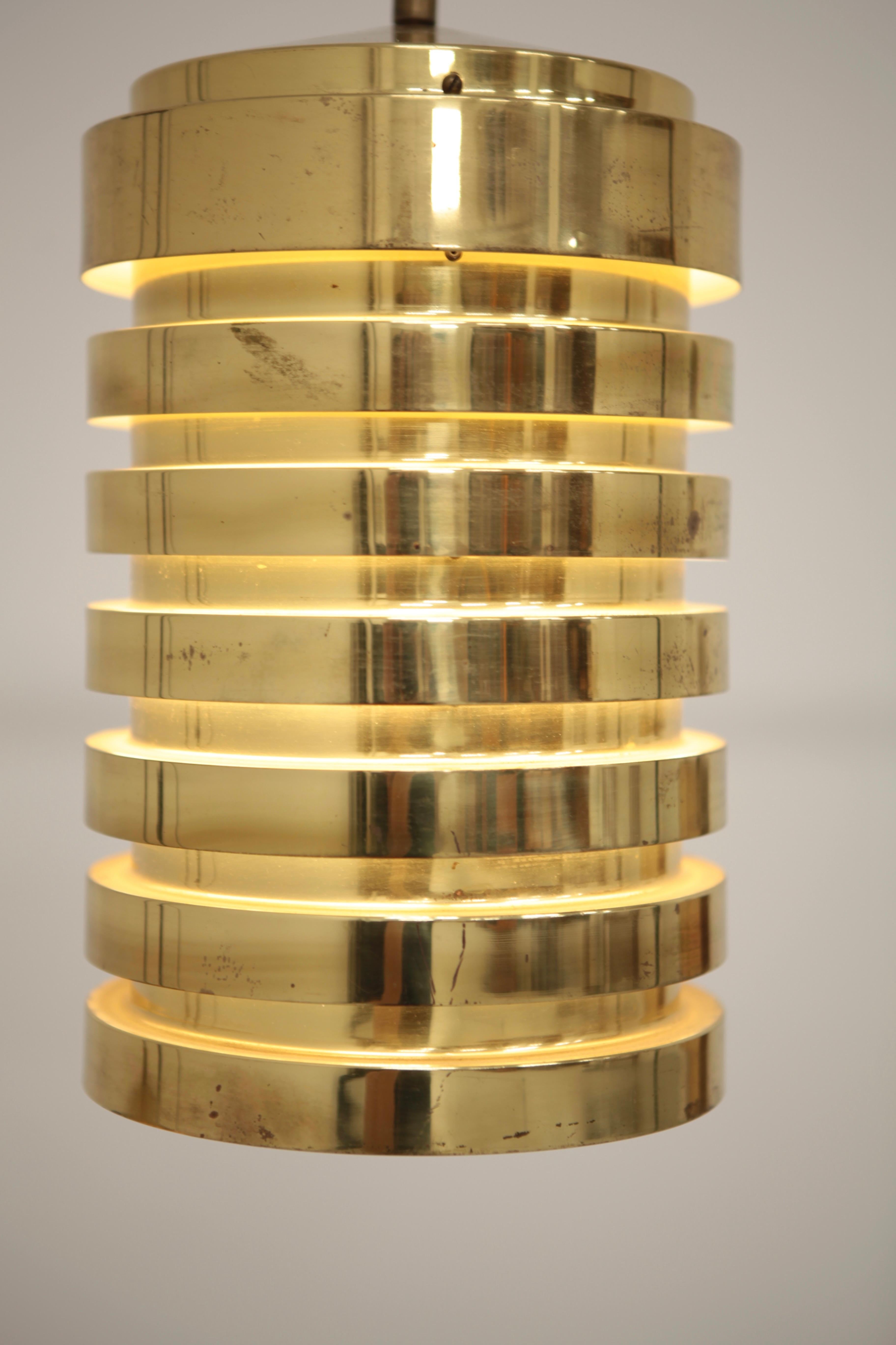 Hans-Agne Jakobsson, Pair of T487 Pendants in Polished Brass, Markaryd, 1960s For Sale 4