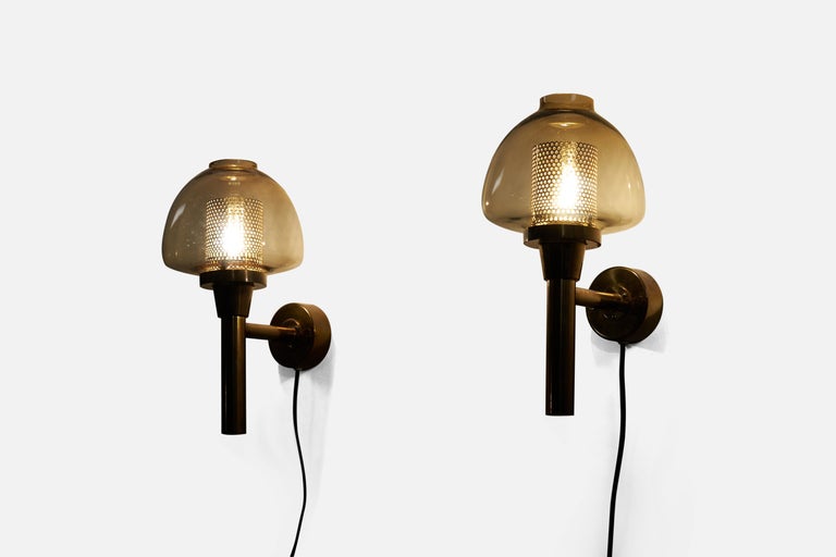 Mid-20th Century Hans-Agne Jakobsson, Pair of Wall Lights, Brass, Glass Sweden, C. 1960s For Sale