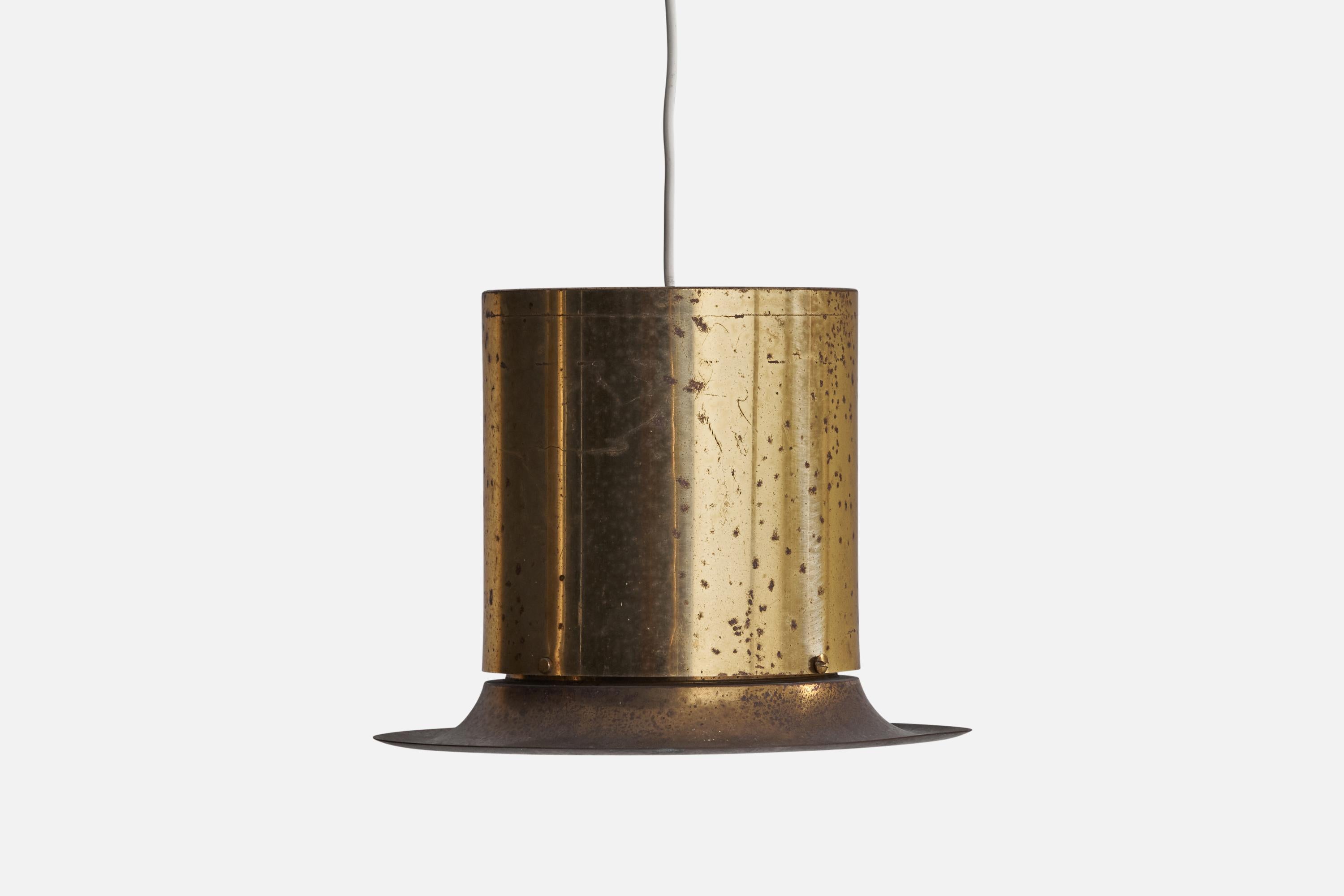 A brass pendant light designed and produced by Hans-Agne Jakobsson, Markaryd, Sweden, 1960s.

Dimensions of canopy (inches): n/a
Socket takes standard E-26 bulbs. 1 socket.There is no maximum wattage stated on the fixture. All lighting will be