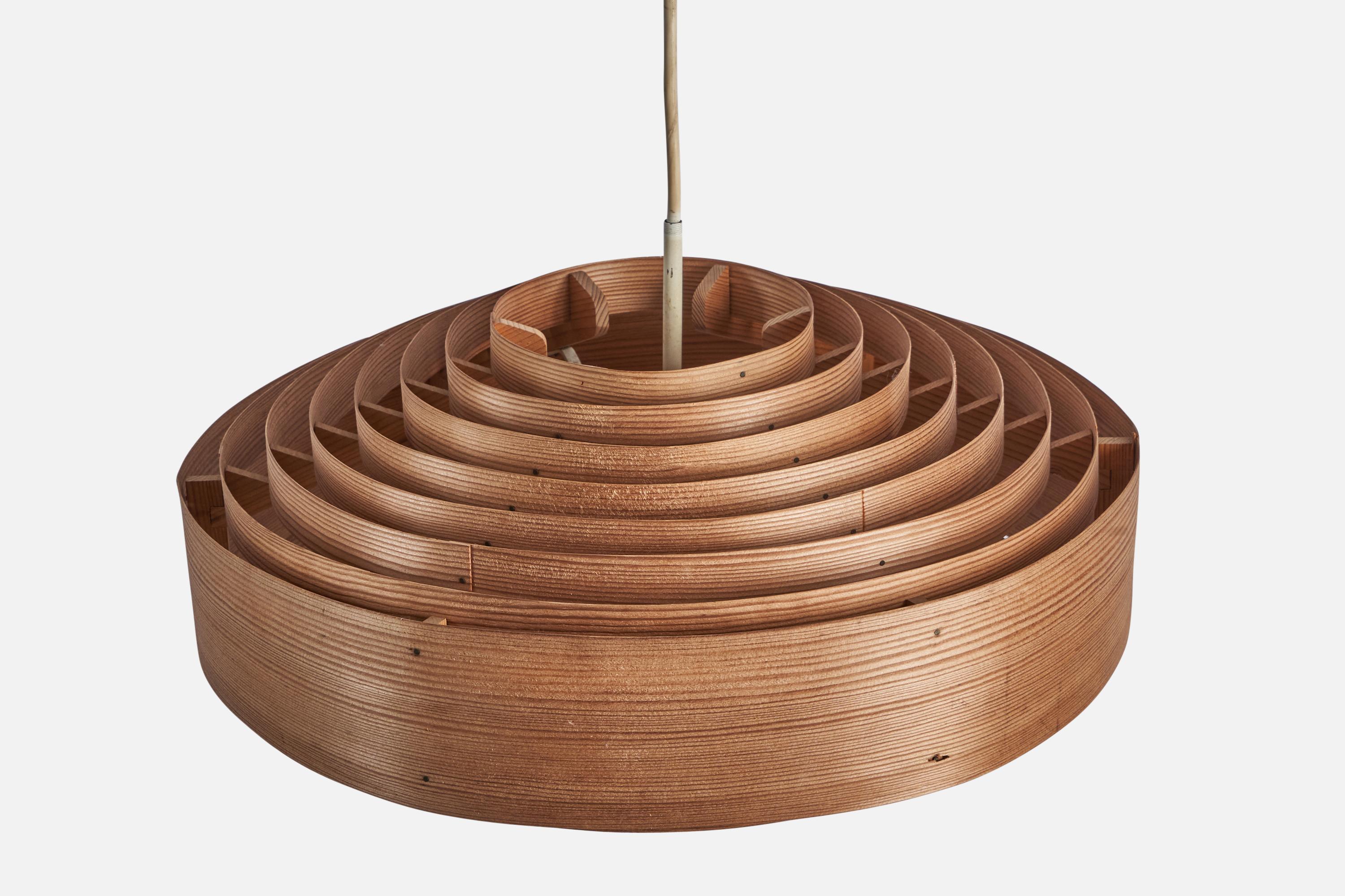 Hans-Agne Jakobsson, Pendant Light, Pine Veneer, Sweden, 1970s In Good Condition For Sale In High Point, NC