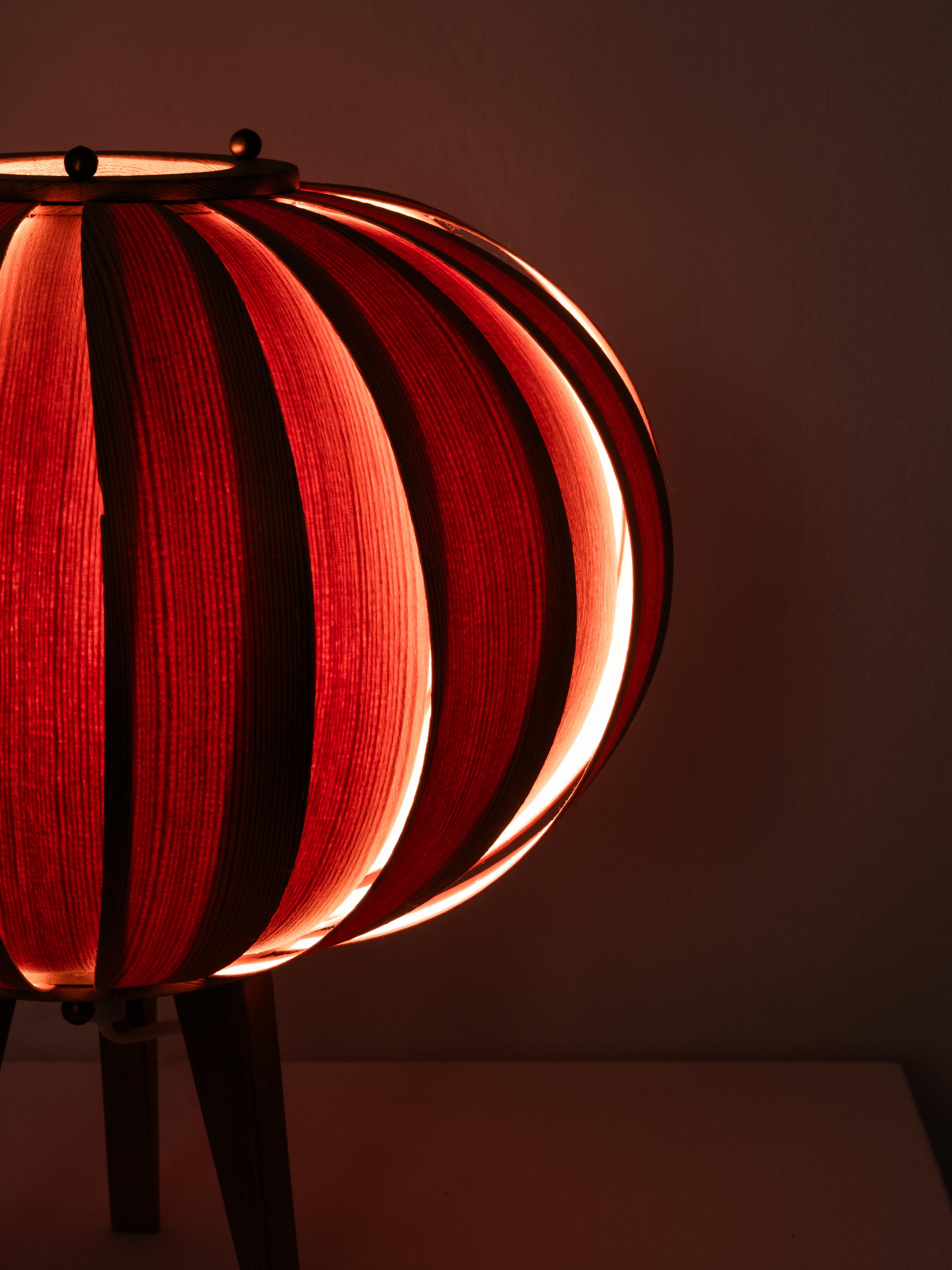 Hans-Agne Jakobsson Pine Bentwood Table Lamp for AB Ellysett, 1960s For Sale 7