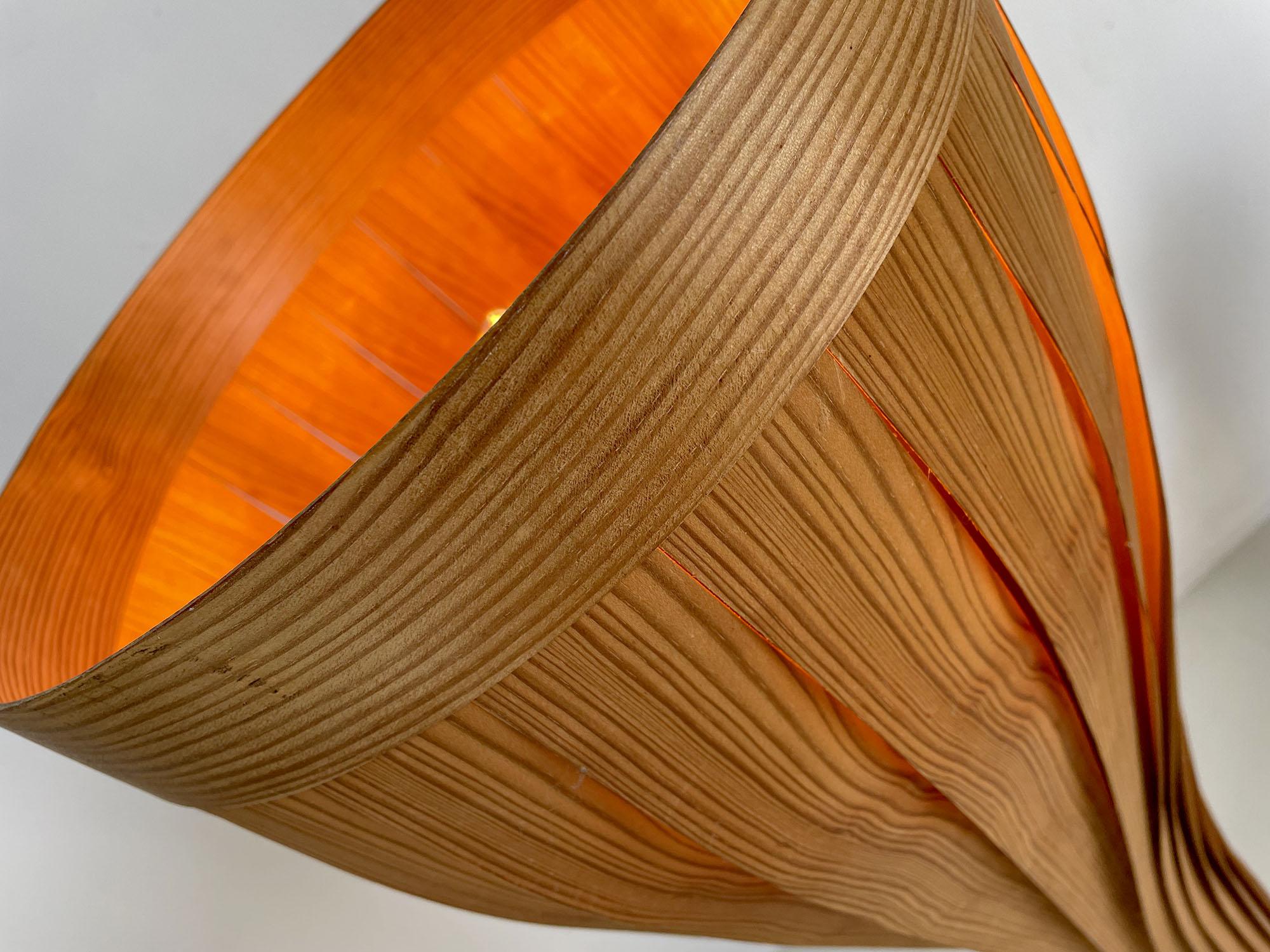Hans Agne Jakobsson, lampadaire à lattes en pin, Suède 1960 Bon état - En vente à Catonvielle, FR