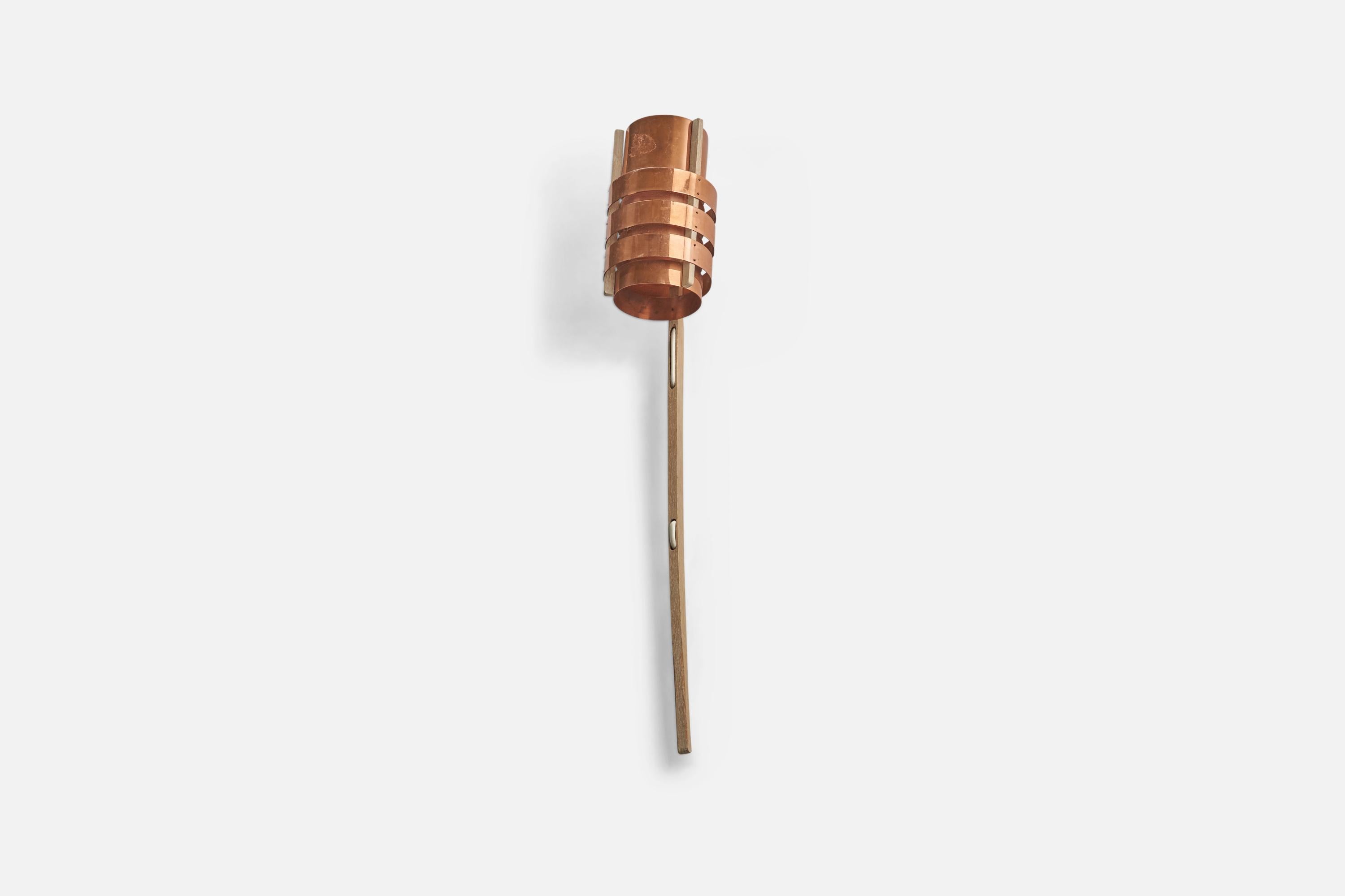 Mid-Century Modern Appliques en chêne et cuivre de Hans-Agne Jakobsson, Suède, 1970 en vente