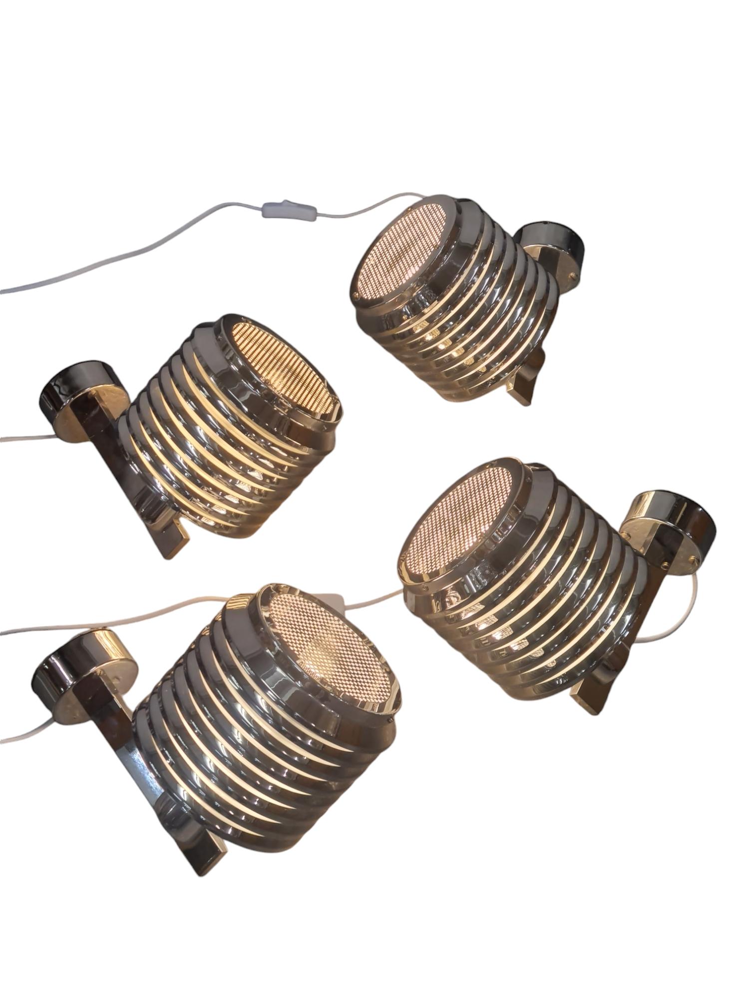 Suédois Ensemble de 4 lampes murales chromées de Hans-Agne Jakobsson, modèle. V-299, Suède 1970 en vente