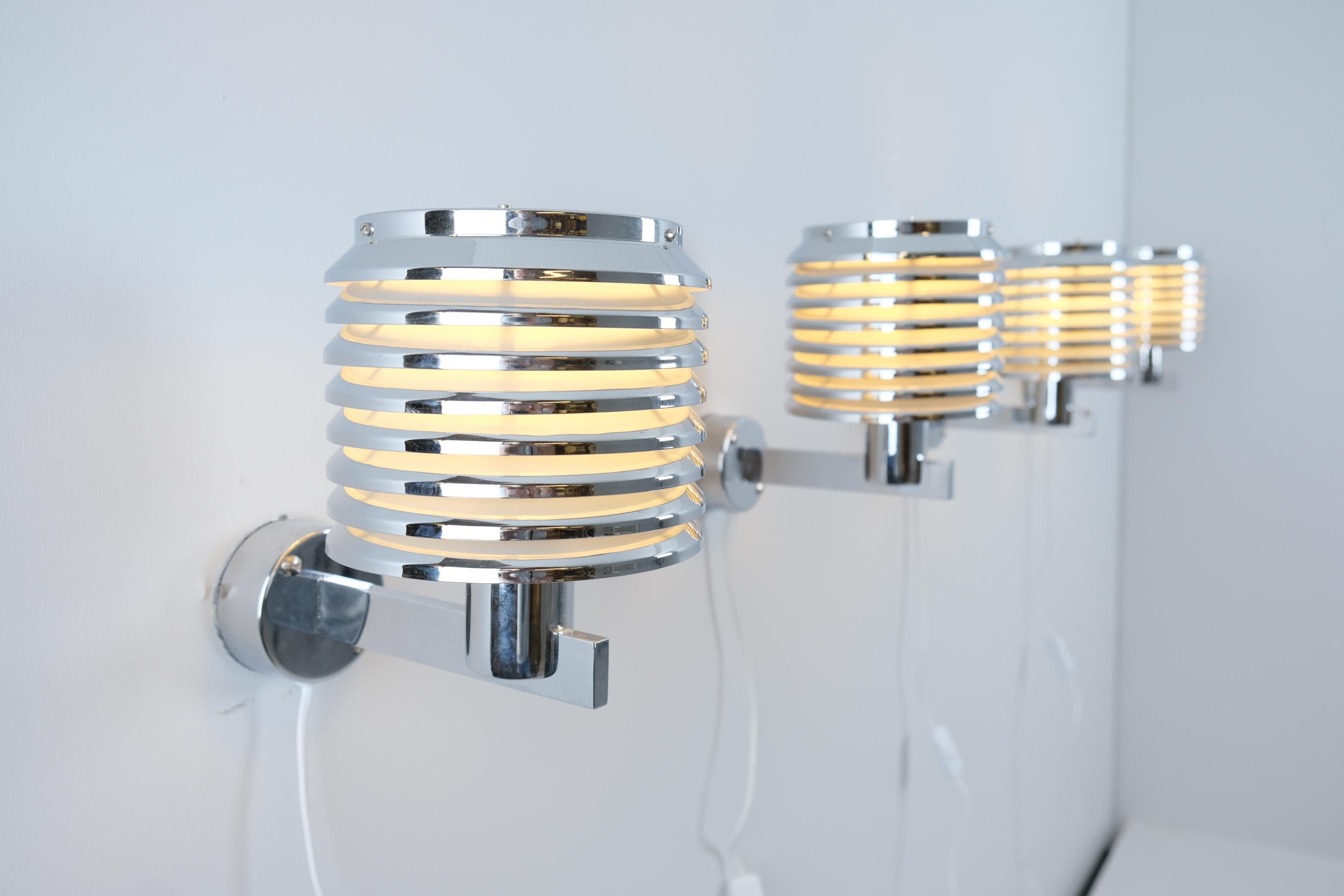 Hans-Agne Jakobsson Set of 4 Chromed Wall Lamps Model. V-299, Sweden 1970s In Good Condition For Sale In Helsinki, FI
