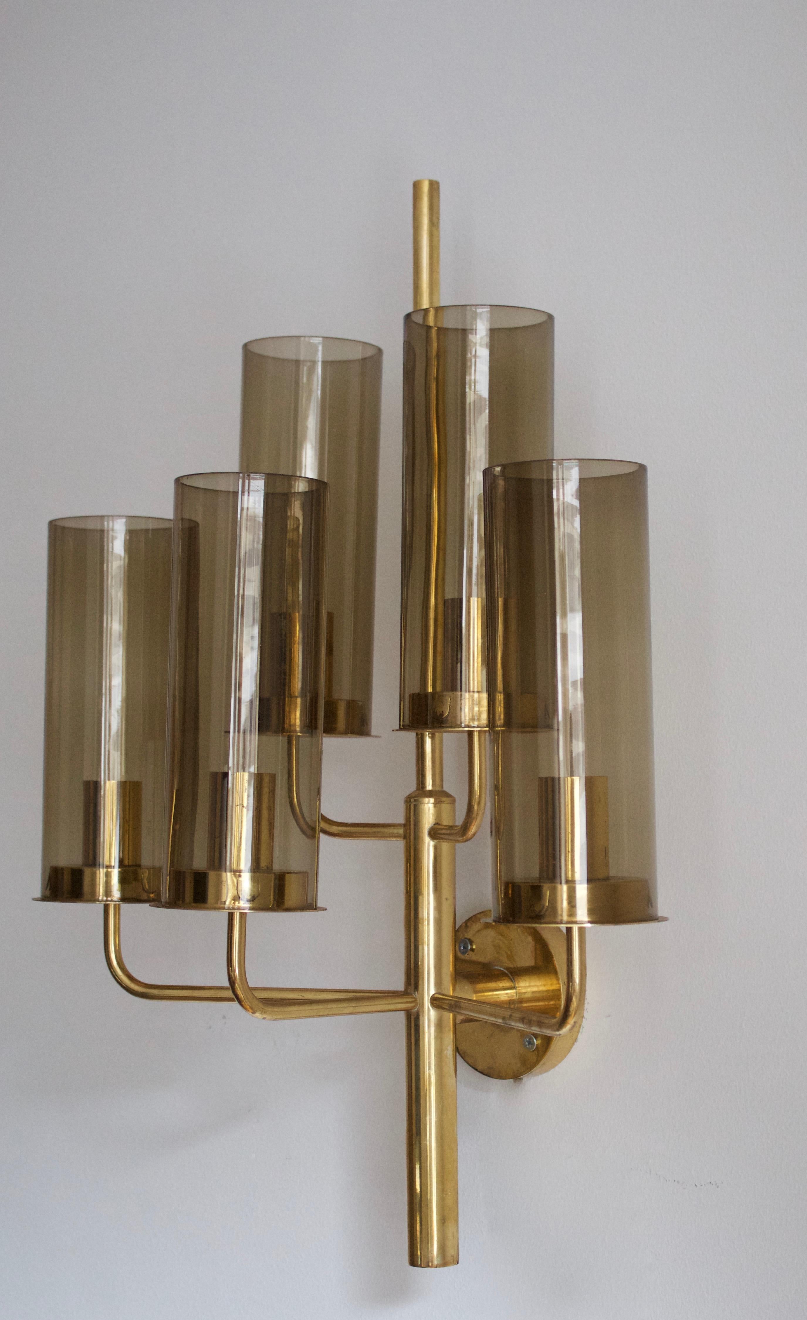 Hans-Agne Jakobsson, Sizable Wall Light, Brass, Glass, Sweden, c. 1960s In Good Condition For Sale In High Point, NC
