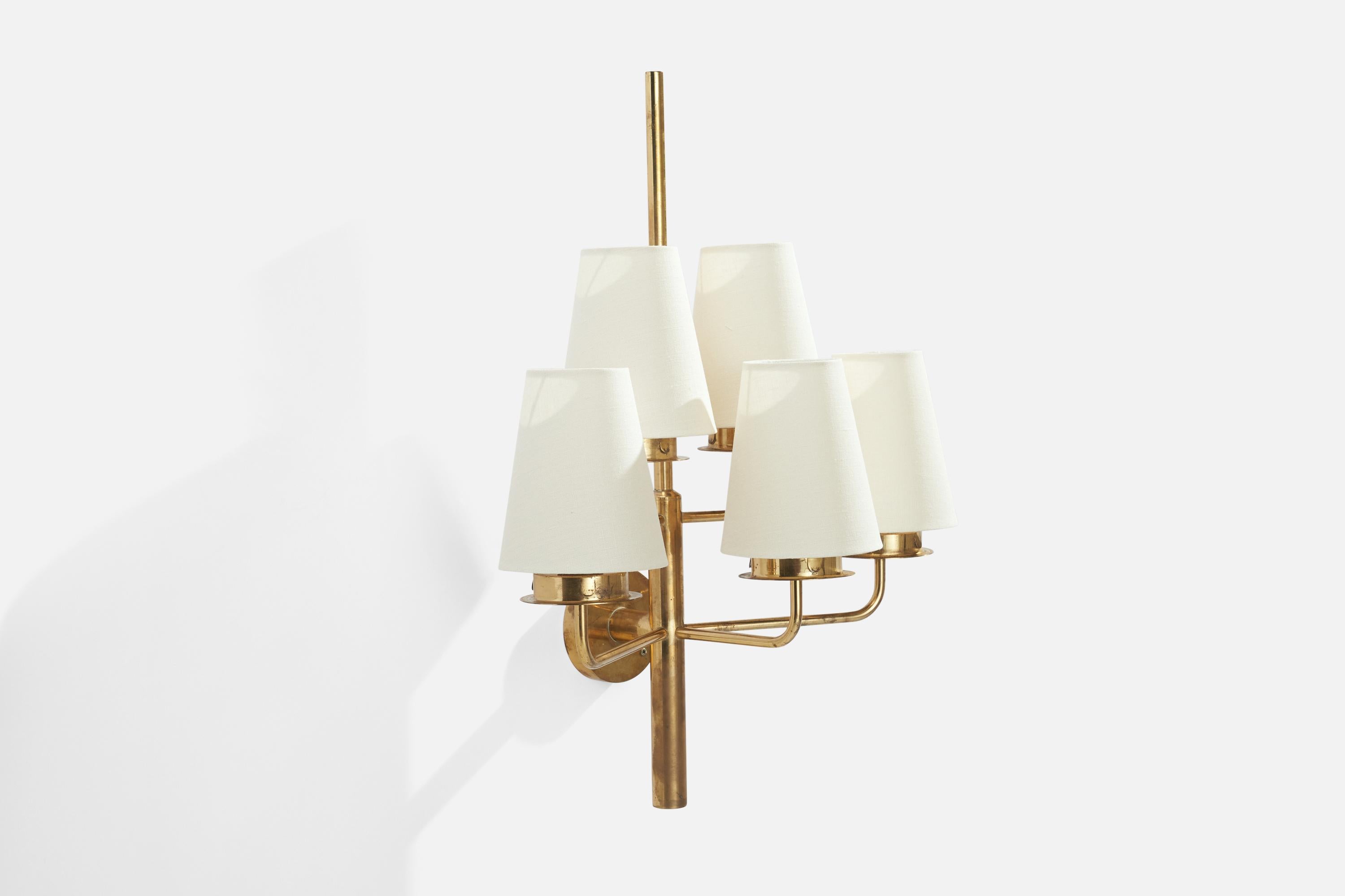 Hans-Agne Jakobsson, Sizeable Wall Lights, Brass, Fabric, Sweden, 1960s In Good Condition For Sale In High Point, NC