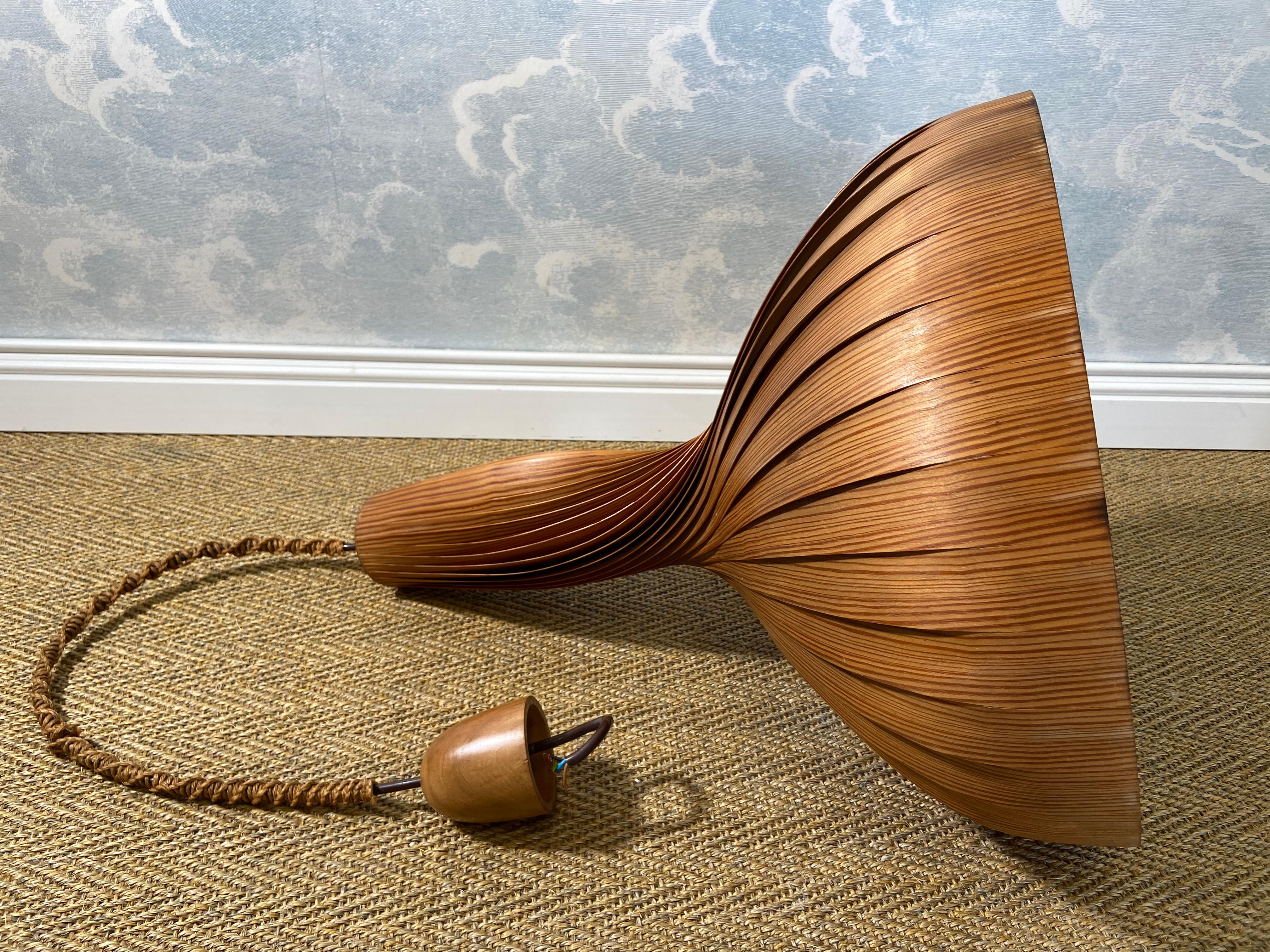 Lampada a sospensione a spirale di Hans-Agne Jakobsson, Svezia, anni '60 in vendita 2