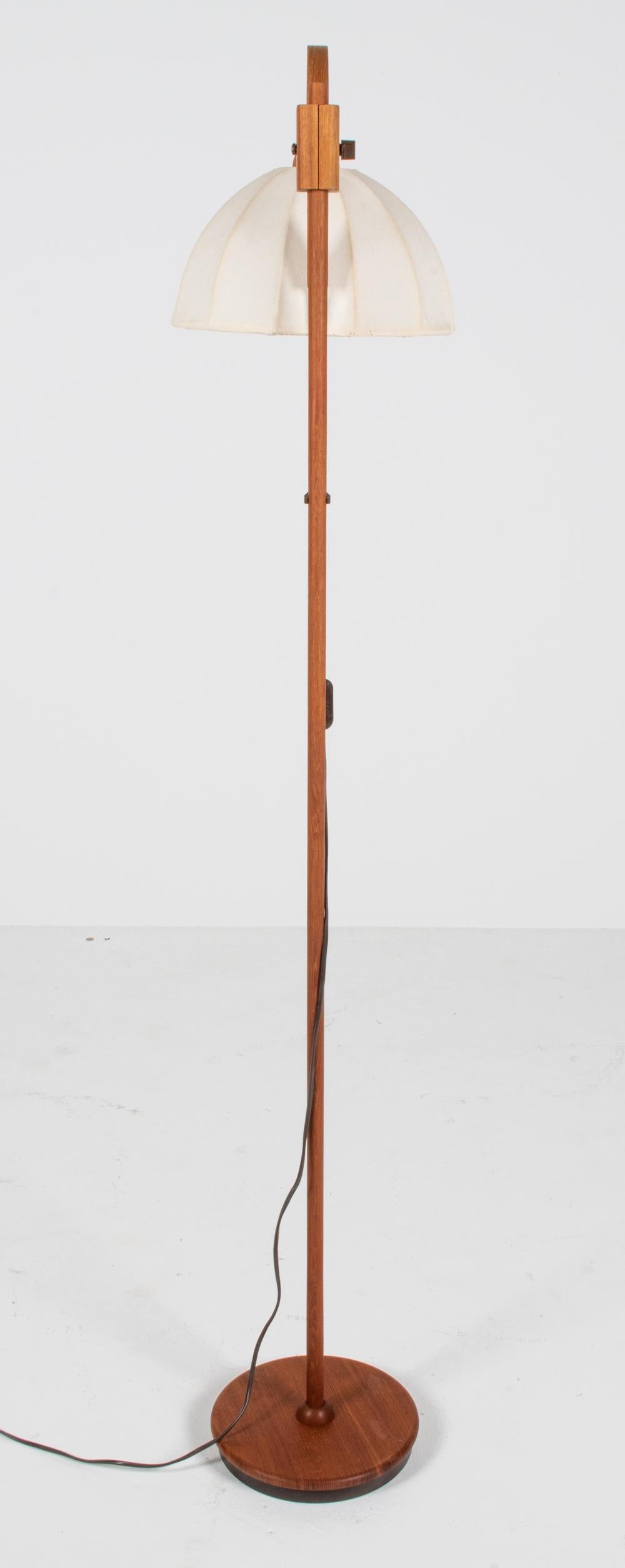 Hans-Agne Jakobsson-Style Danish Mid-Century Teak Floor Lamp For Sale 2