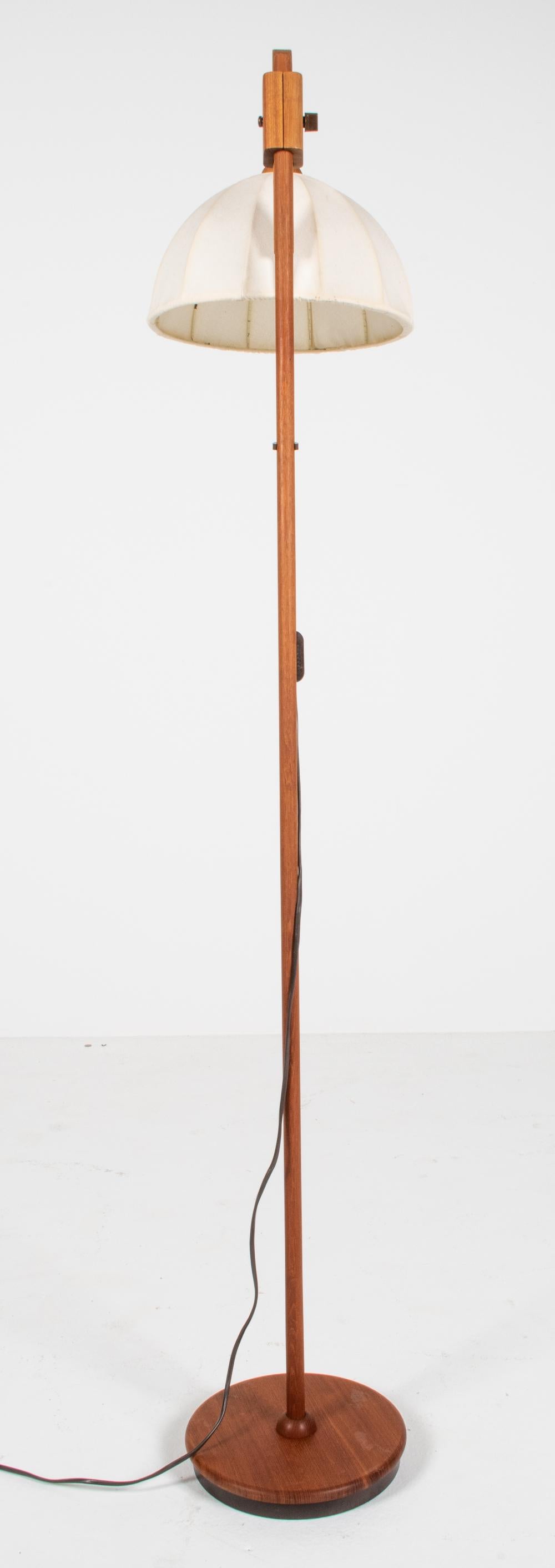 Hans-Agne Jakobsson-Style Danish Mid-Century Teak Floor Lamp For Sale 3