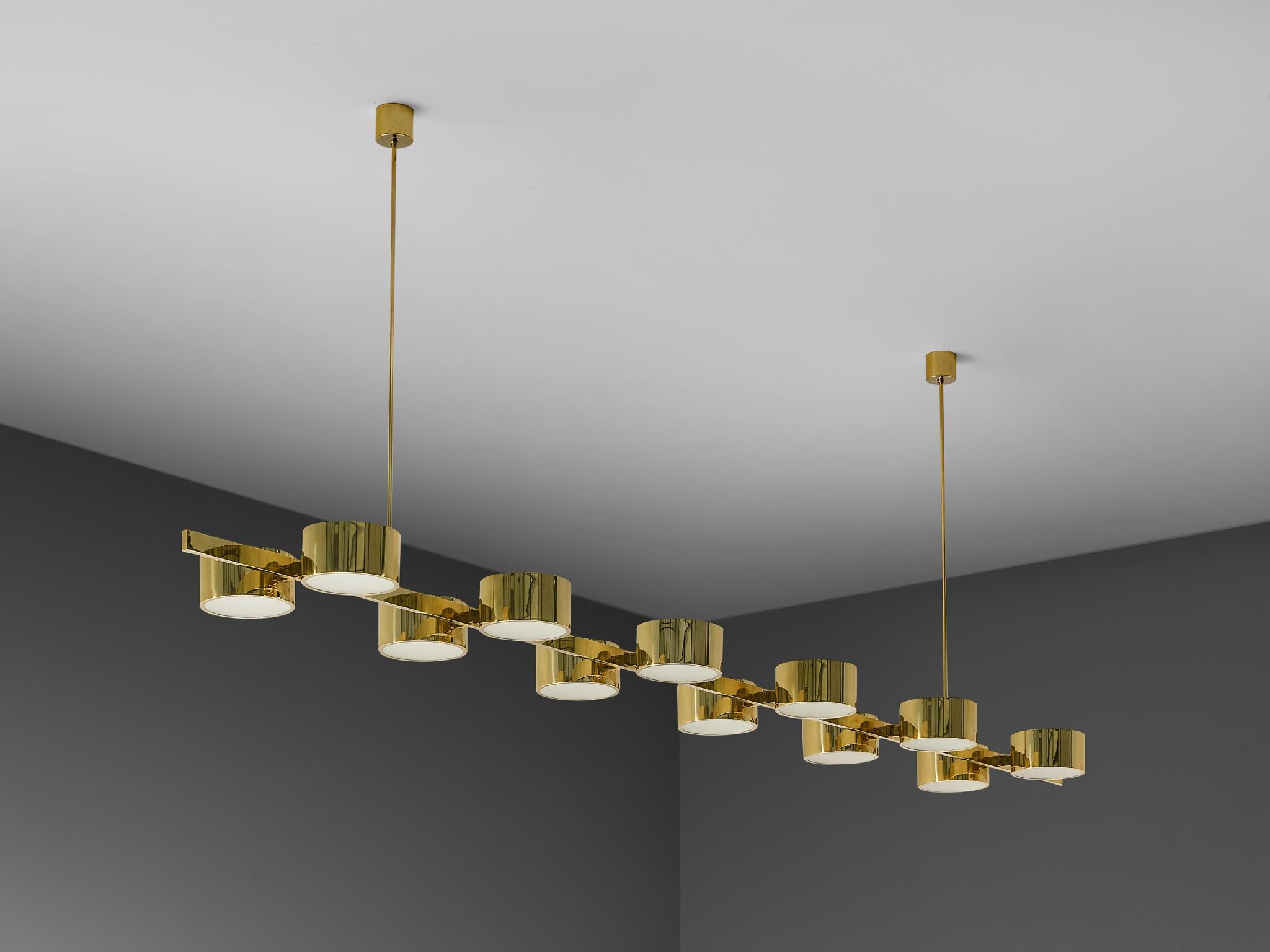 Mid-20th Century Hans-Agne Jakobsson 'T 261/12' Chandelier in Brass