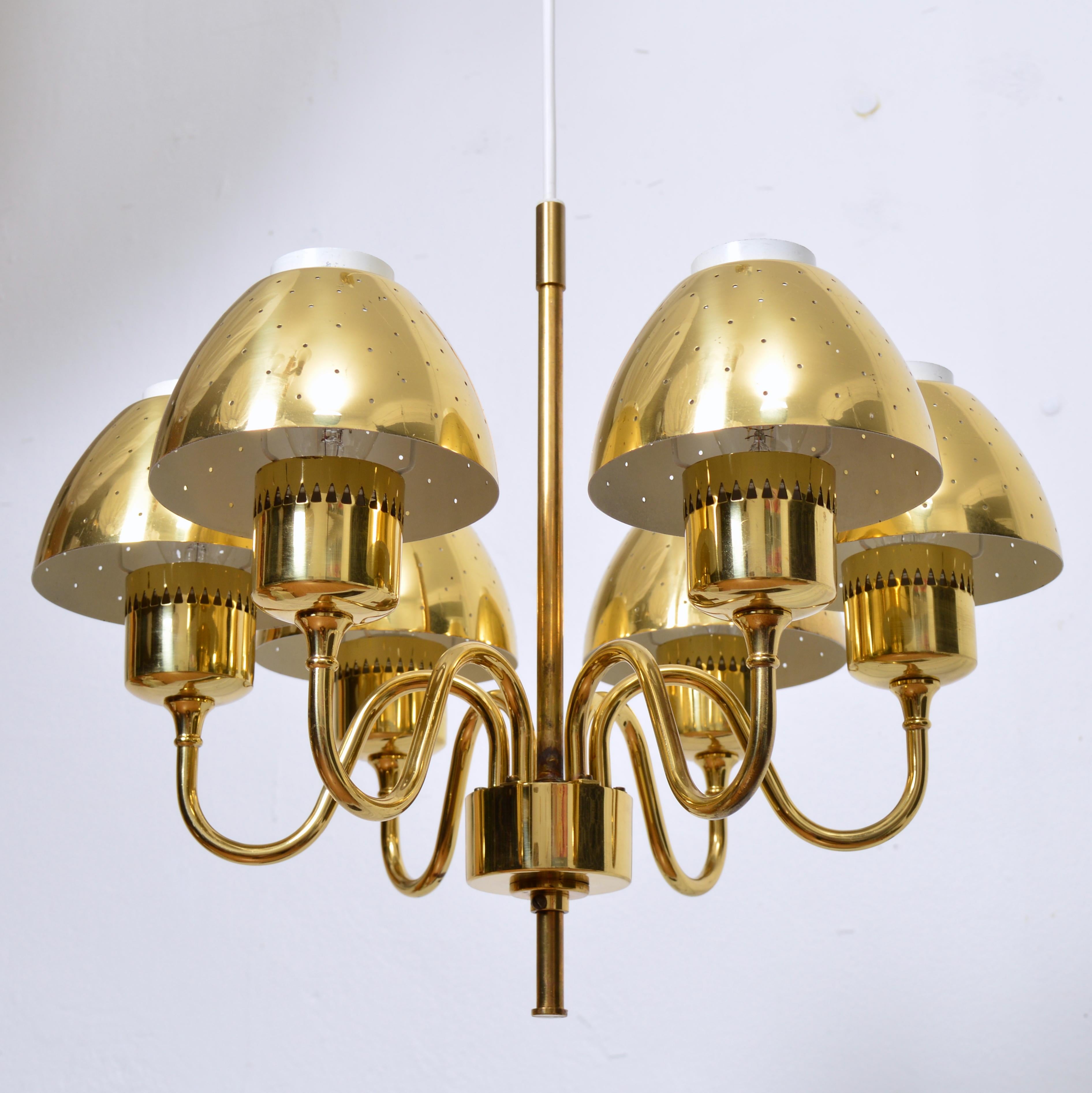 Hans-Agne Jakobsson T526  Brass Pendant for AB Markaryd, 1960s In condizioni buone in vendita a Stockholm, SE