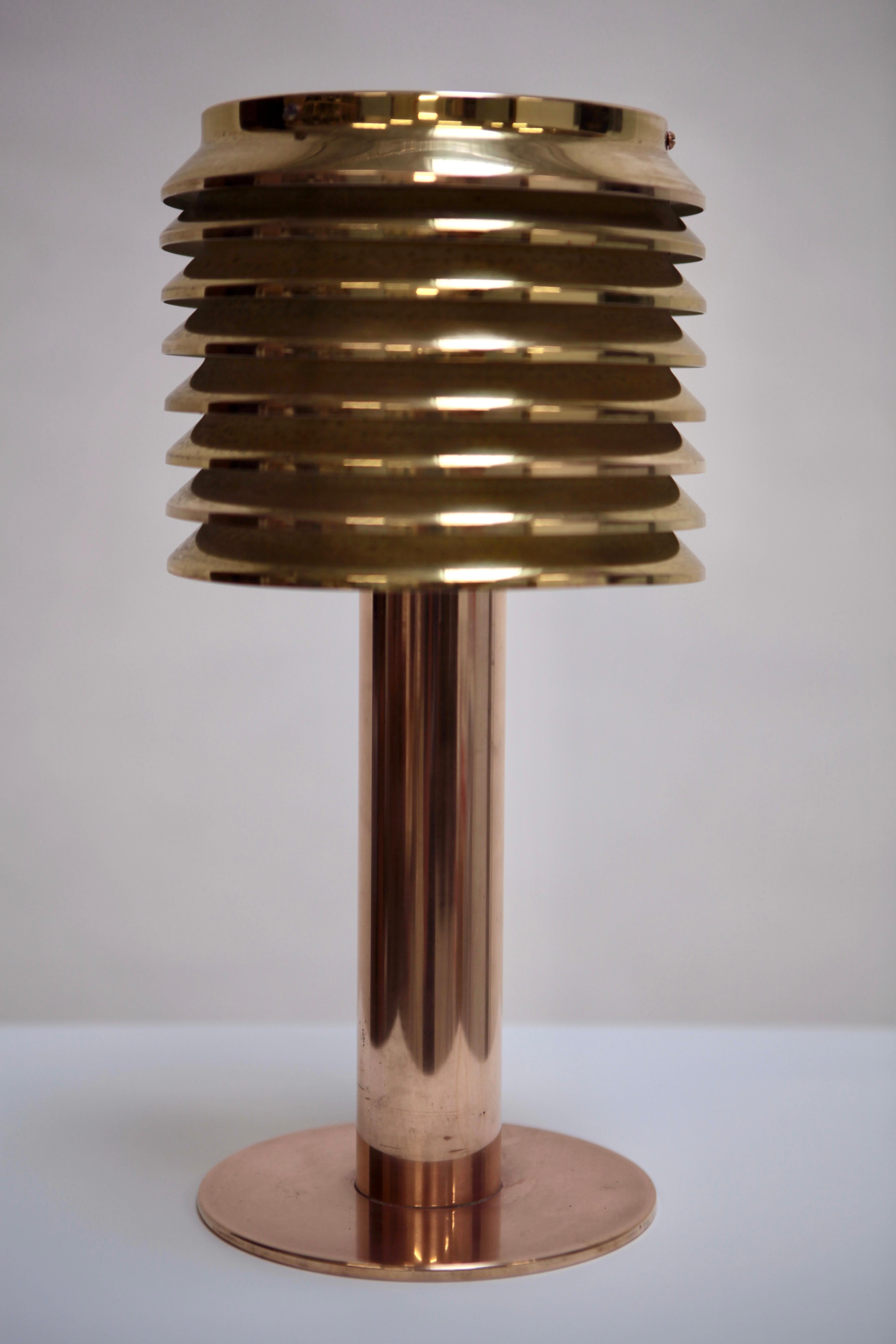 Hans-Agne Jakobsson, Table Lamp in Brass, Model B 142, Sweden 1960s In Good Condition In Berlin, DE