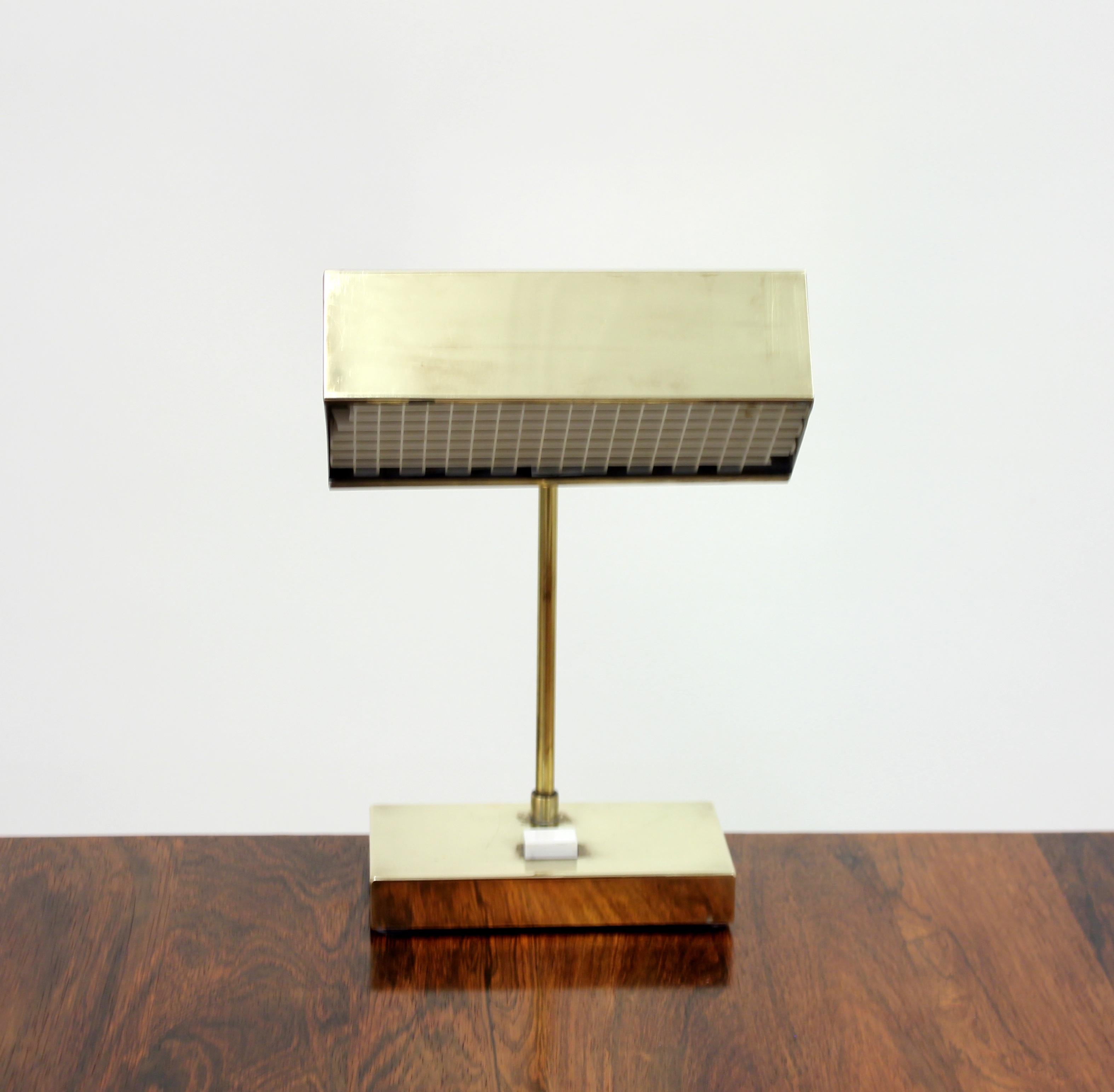 Swedish Hans-Agne Jakobsson Table Lamp Model 2201 for Elidus