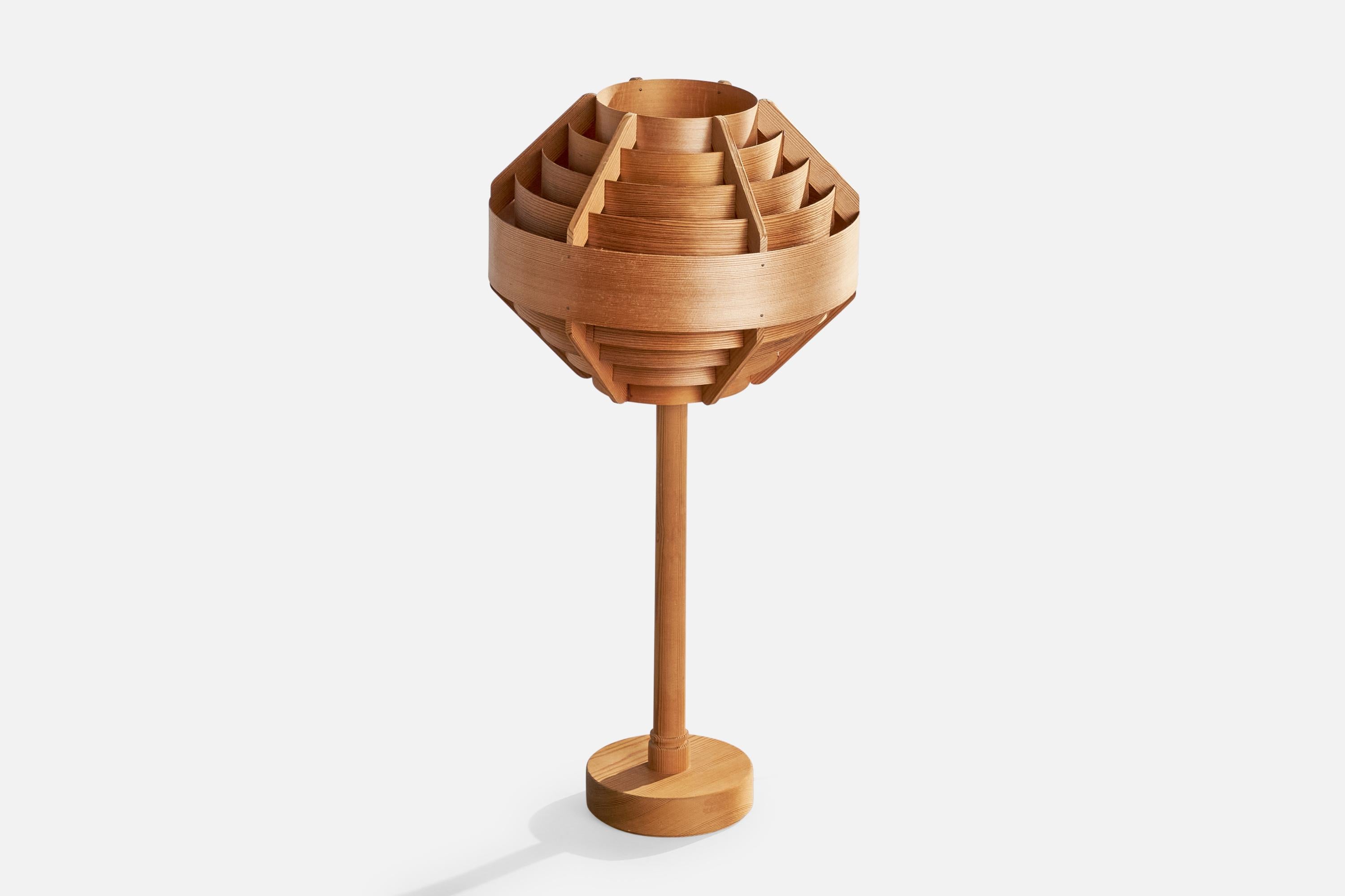 Suédois Hans-Agne Jakobsson, lampe de bureau en pin, Suède, années 1970 en vente