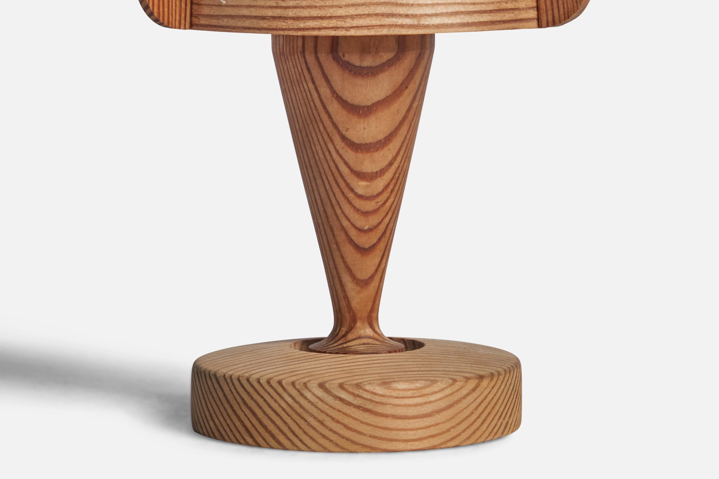 Hans-Agne Jakobsson, Table Lamp, Pine, Sweden, 1970s In Good Condition For Sale In High Point, NC