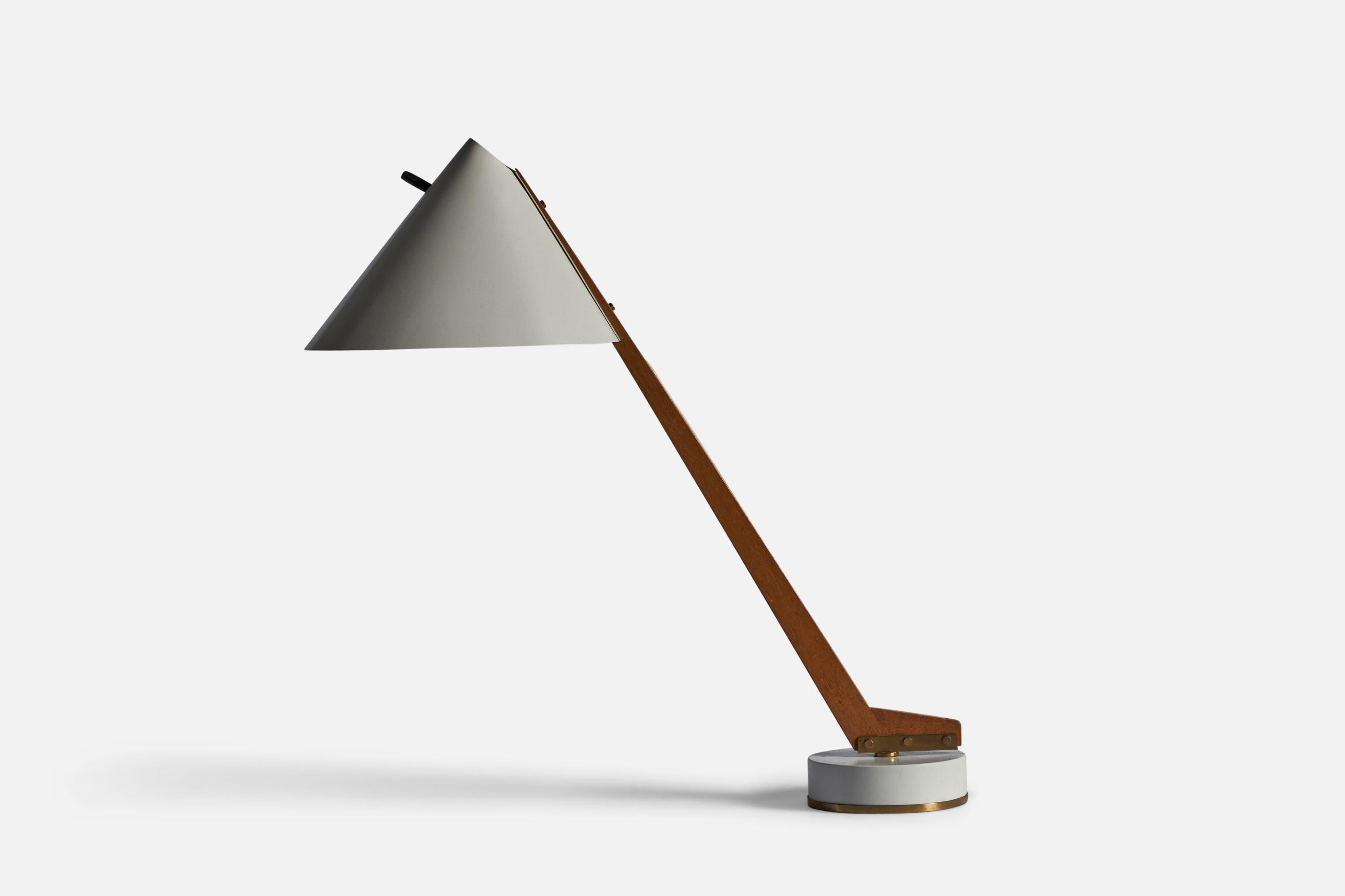 A brass, teak and white-lacquered metal table lamp designed and produced by Hans-Agne Jakobsson, Markaryd, Sweden, c. 1960s.

Overall Dimensions: 24