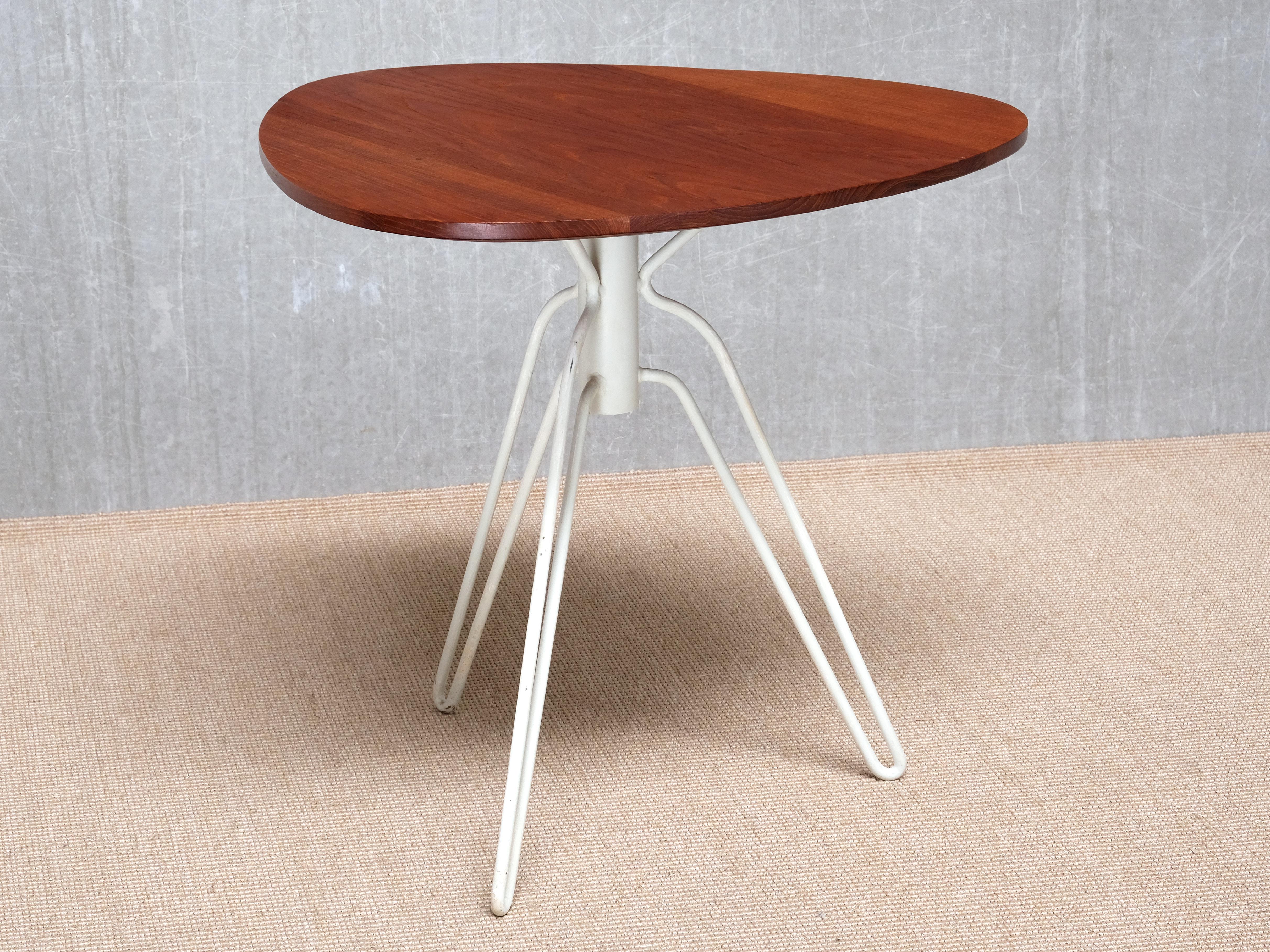 Hans-Agne Jakobsson Dreibeiniger '195' Beistelltisch aus Teakholz, Åhus, Schweden, 1950er Jahre im Angebot 2