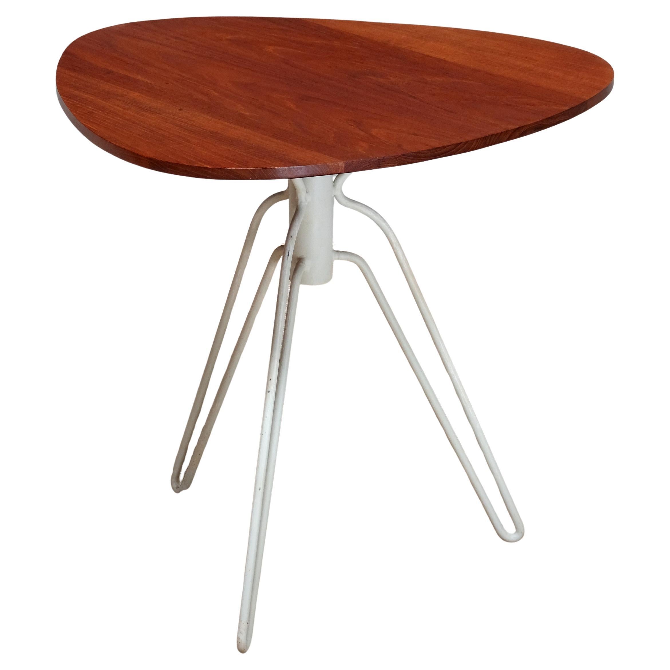 Hans-Agne Jakobsson Three Legged '195' Side Table in Teak, Åhus, Sweden, 1950s
