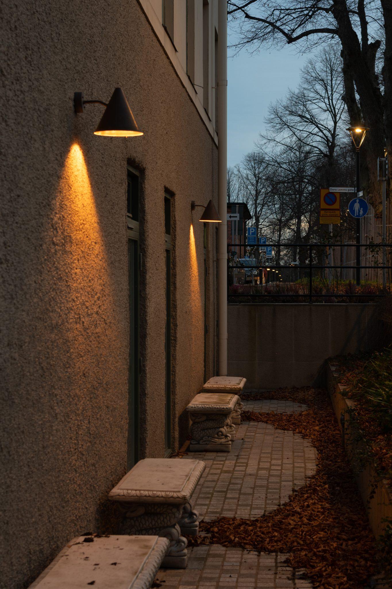 Hans-Agne Jakobsson 'Tratten' Dark Brown Patinated Outdoor Sconce For Sale 5