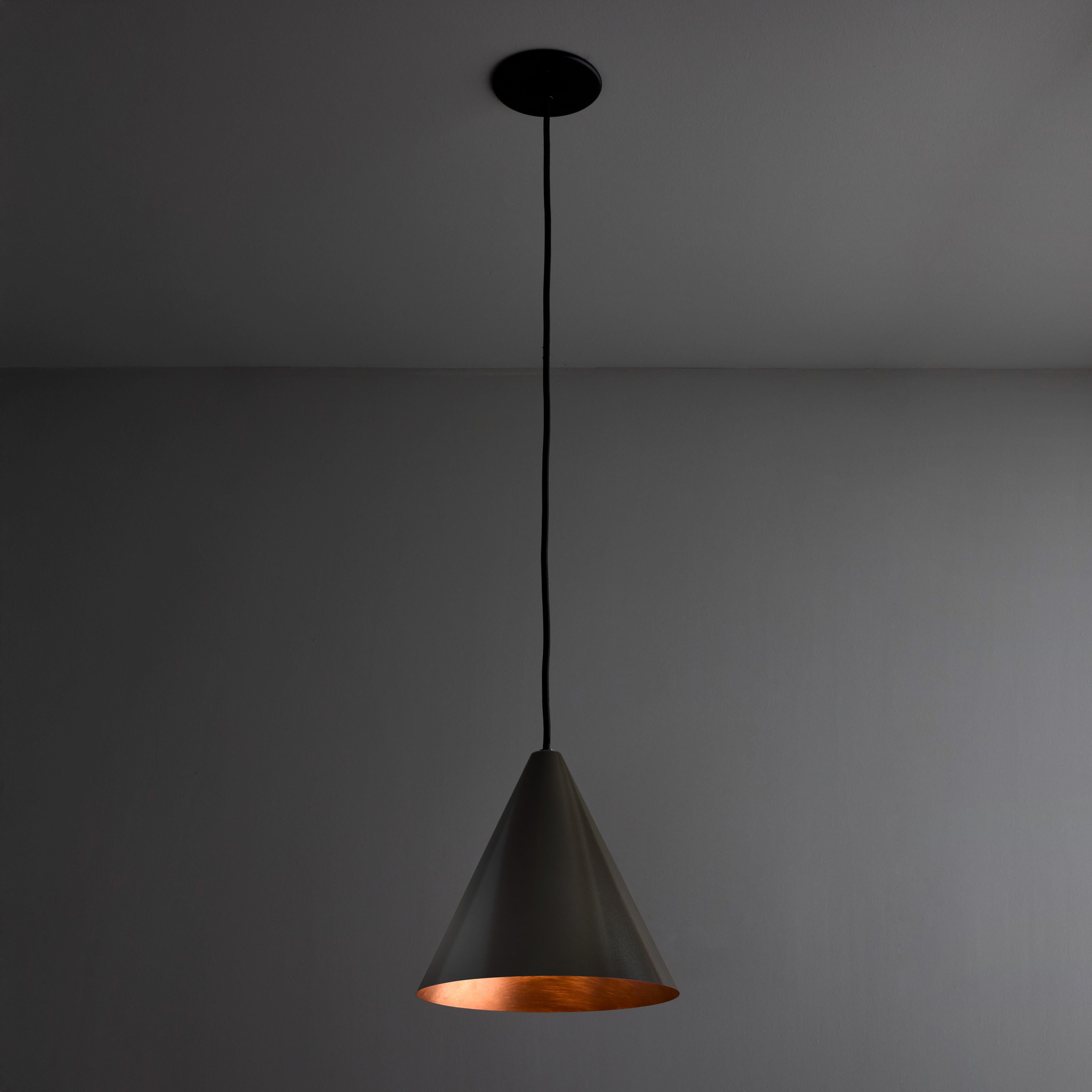 Pendentif Tratten de Hans-Agne Jakobsson en bronze Neuf - En vente à Glendale, CA