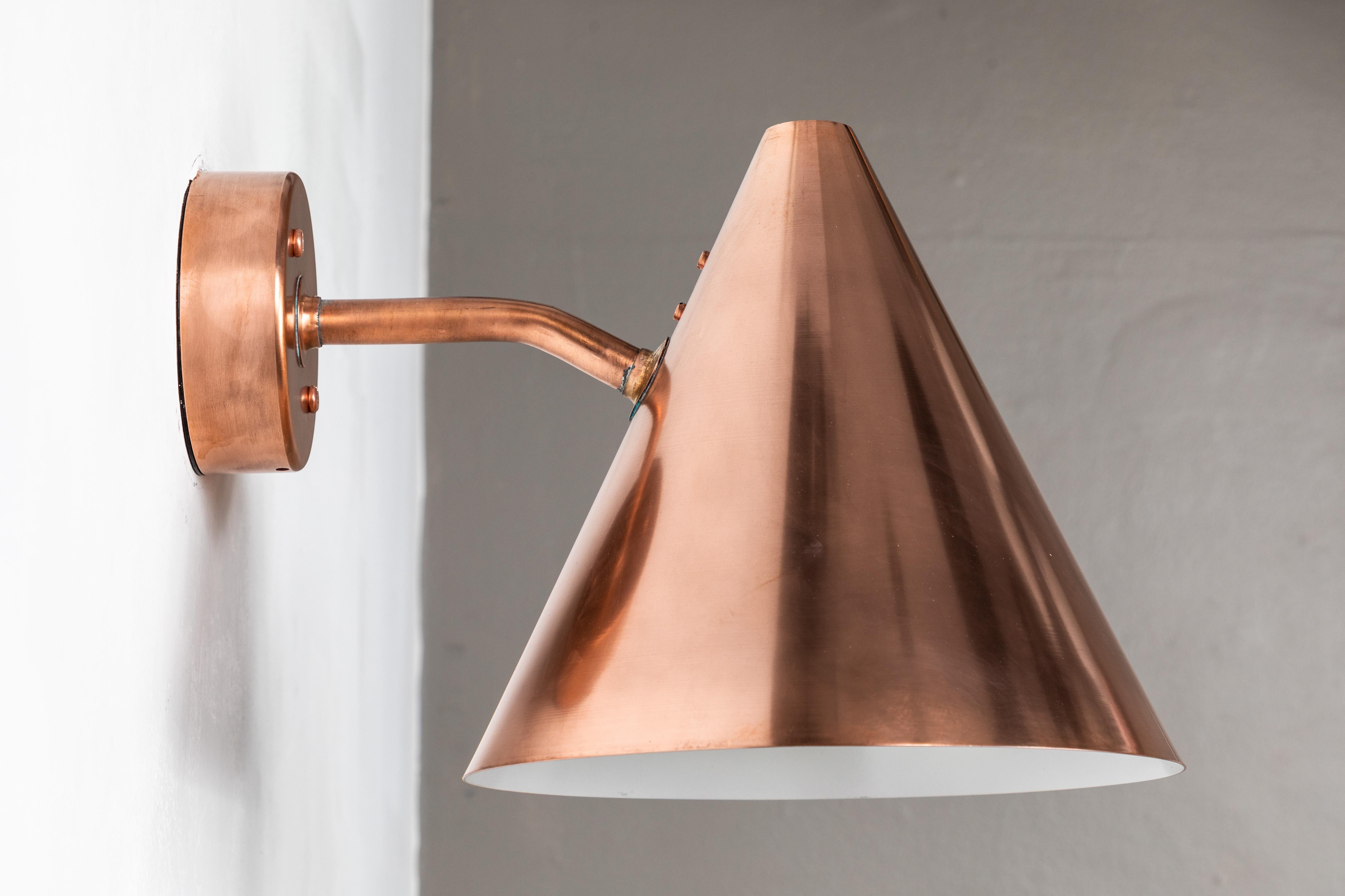 Pair of Hans-Agne Jakobsson 'Tratten' Raw Copper Outdoor Sconces In New Condition For Sale In Glendale, CA