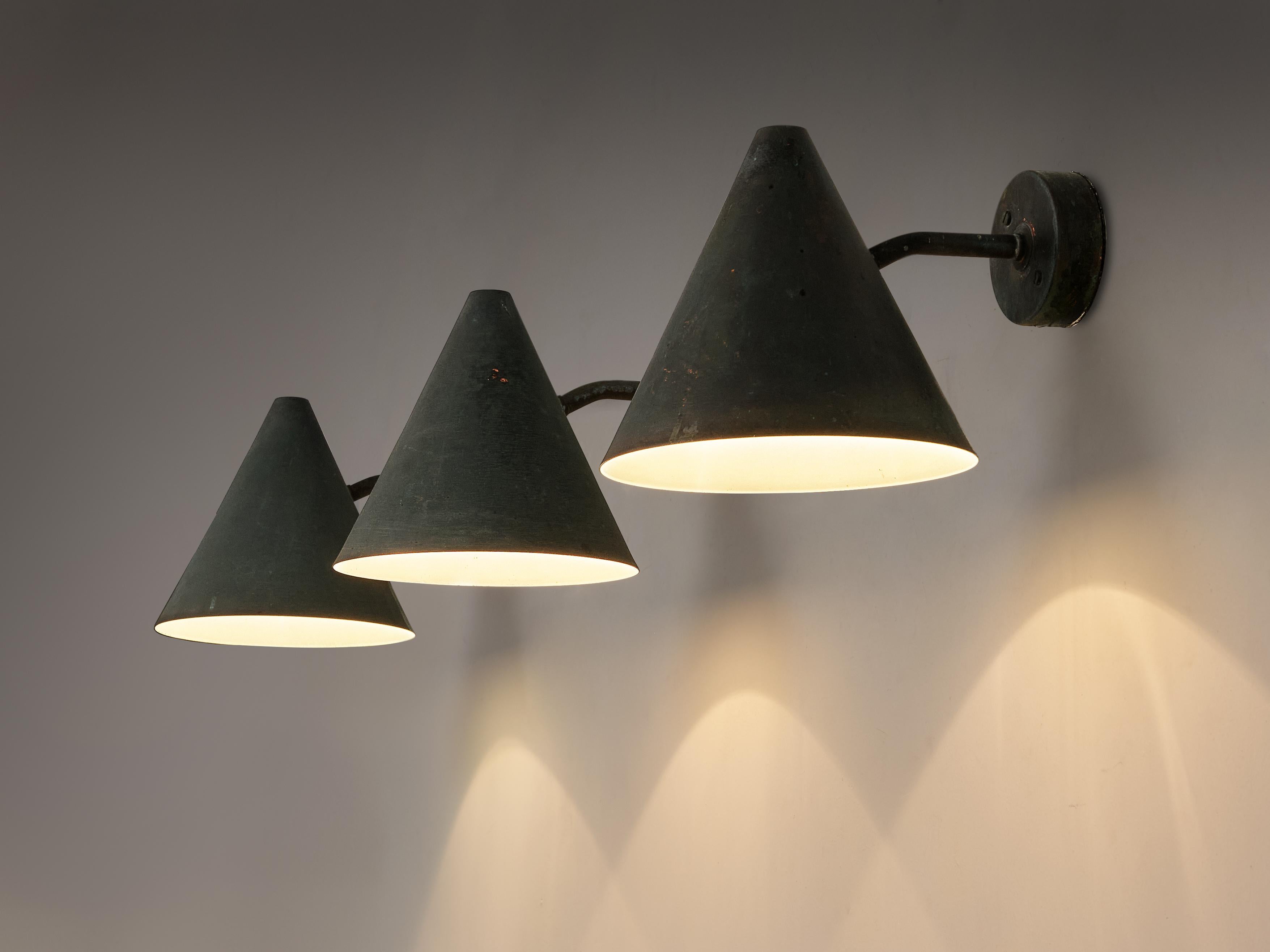 Hans-Agne Jakobsson for AB Markaryd, wall lights ‘Tratten’, copper, Sweden, 1950s

Set of cone-shaped wall lights designed by Hans-Agne Jakobsson for AB Markaryd, in beautifully patinated copper with an off-white inside. The light that this model