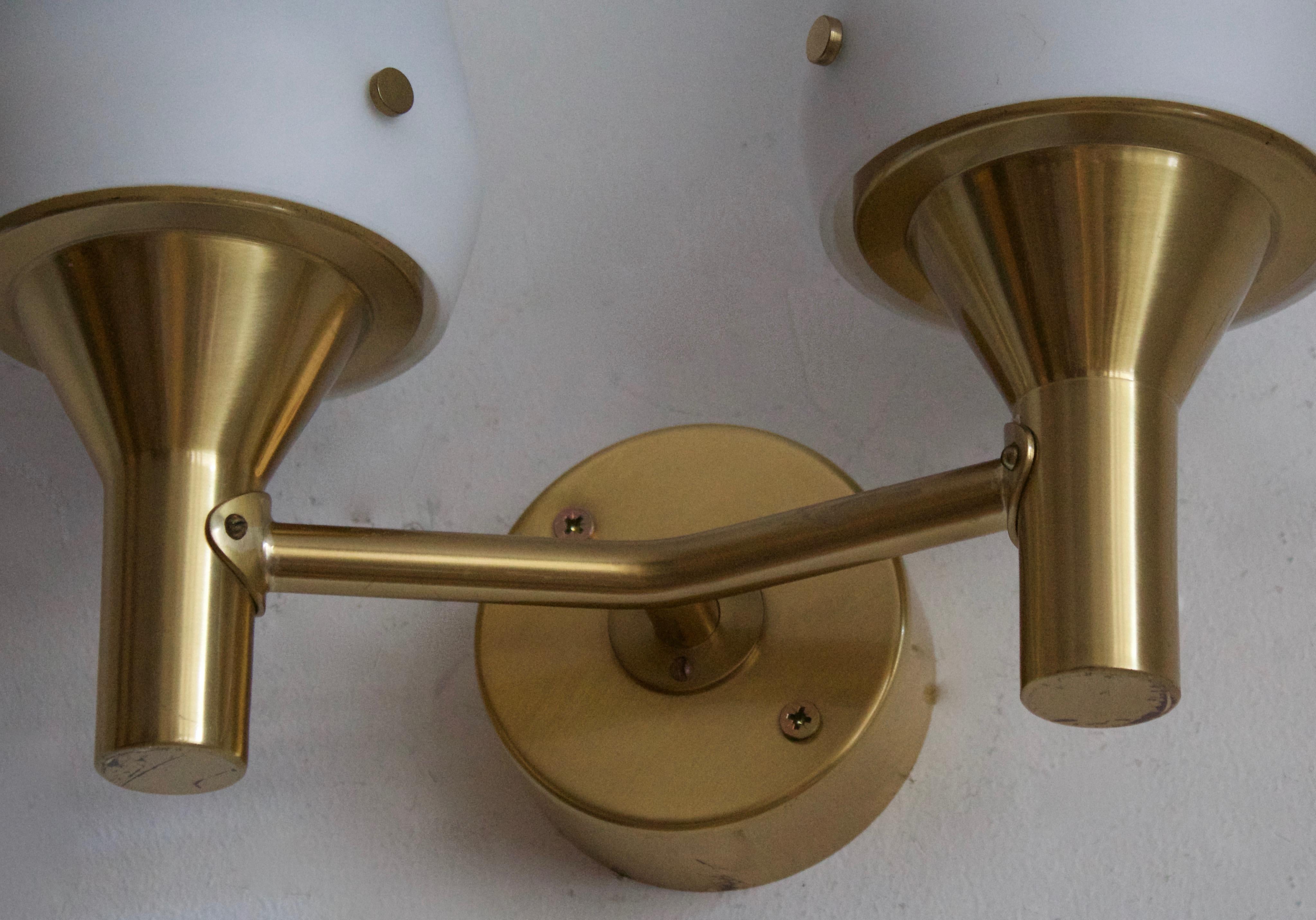 Hans-Agne Jakobsson, Two-Armed Wall Light, Brass, Glass, Sweden, c. 1970s For Sale 1