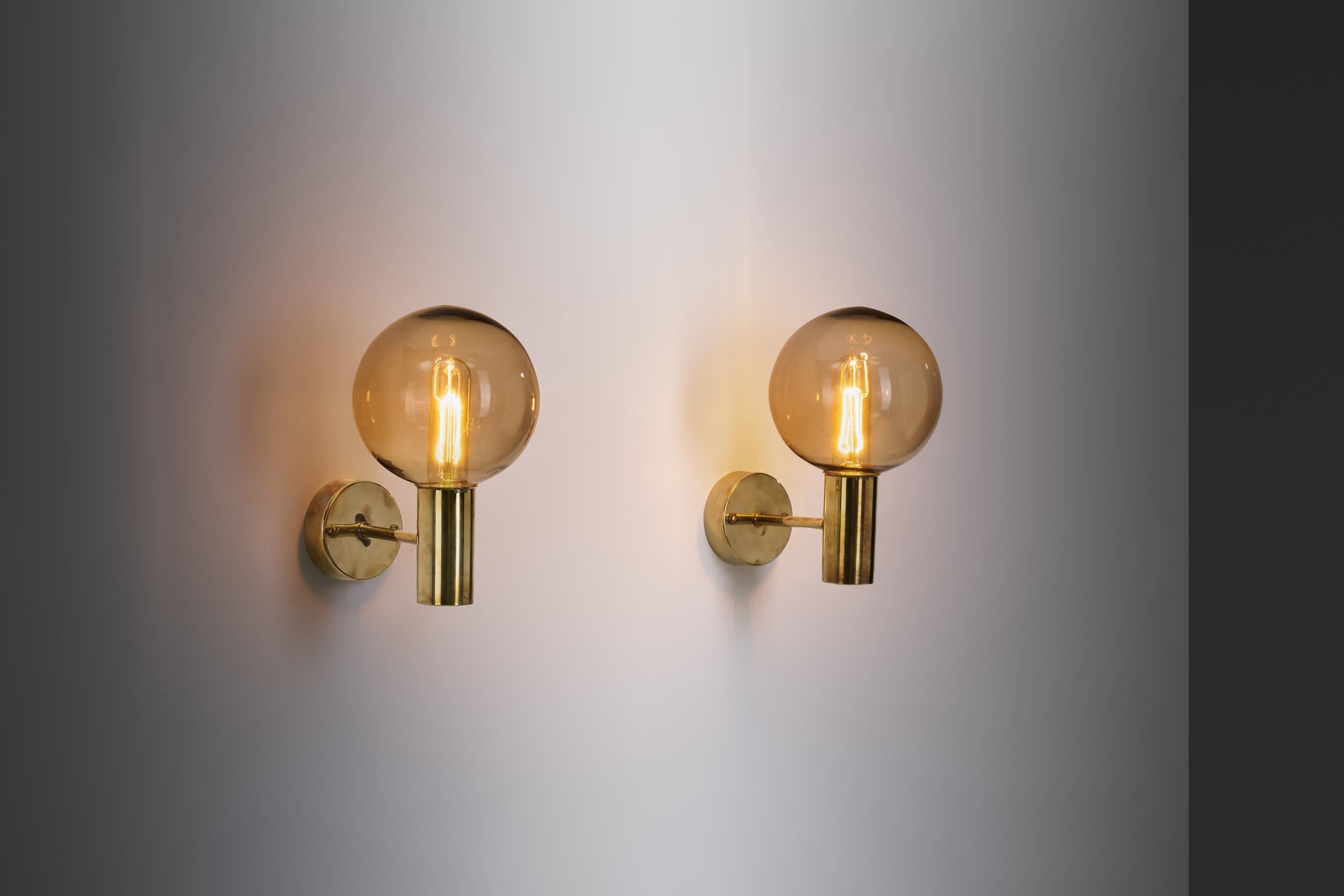 While Hans-Agne Jakobsson designed and produced various types of furniture, his lighting received greater international attention, not without a good reason. As these “V-149/2” wall sconces showcase, the Swedish designer mastered both the direction