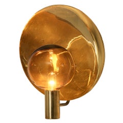 Aplique de pared Hans-Agne Jakobsson 'V-180' de latón y cristal dorado