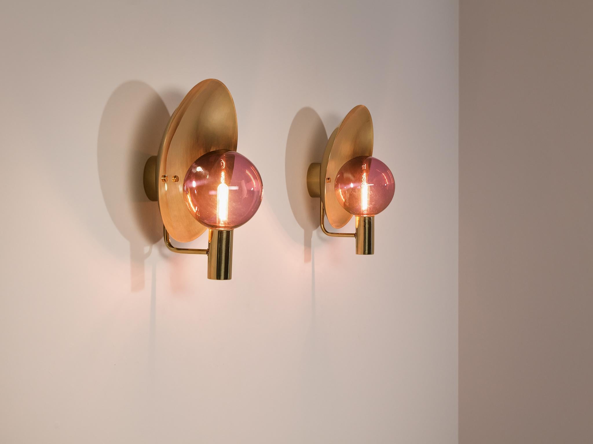Hans-Agne Jakobsson for Hans-Agne Jakobsson AB in Markaryd, pair of wall lights model V-180, brass, colored glass, Sweden, 1960s

These well-executed wall lights model 'V-180' are designed by Hans-Agne Jakobsson. This design is produced by his own