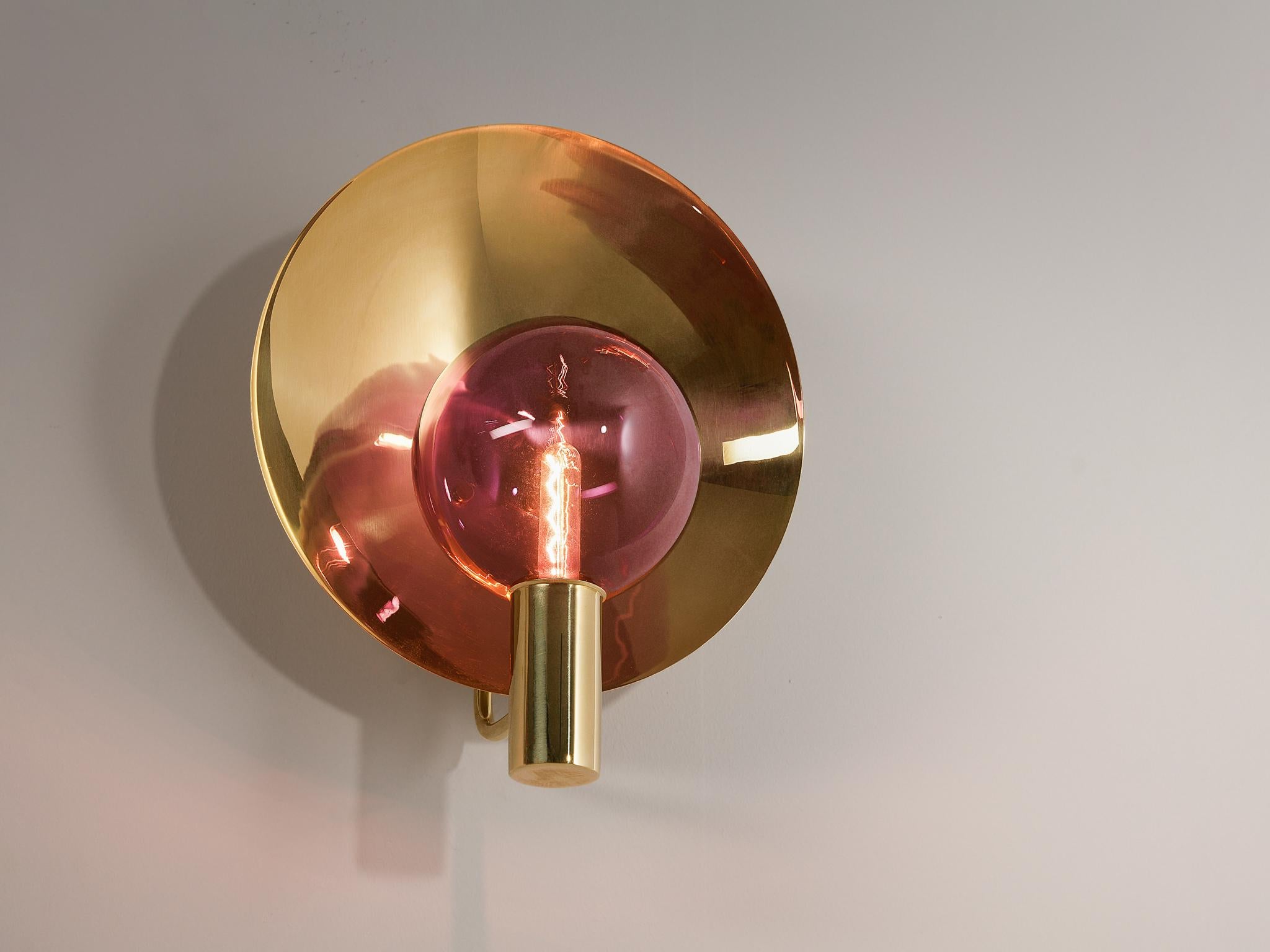 Hans-Agne Jakobsson 'V180' Pair of Wall Lights in Brass and Pink Glass 1