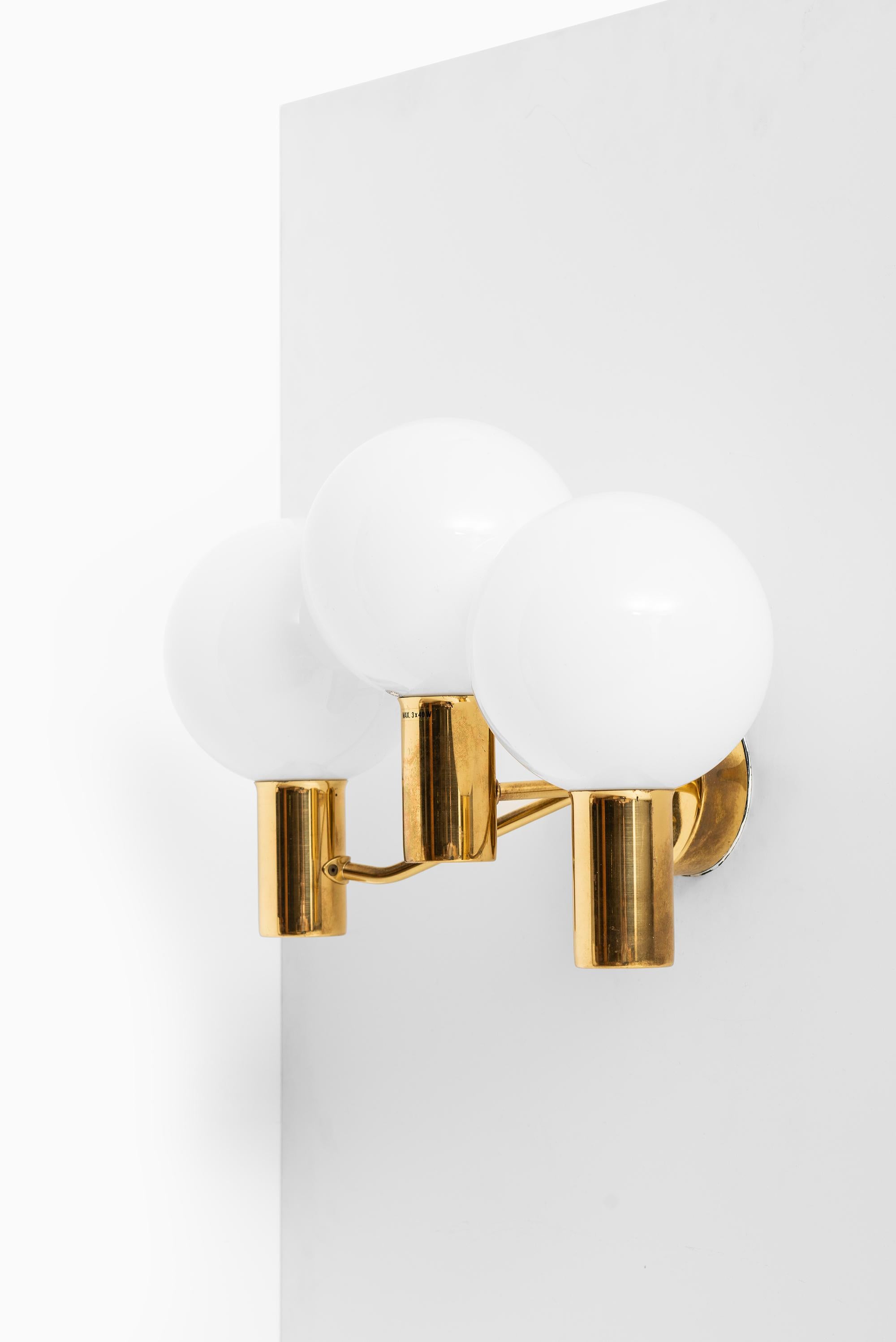 Wall lamps model V-149/3 designed by Hans-Agne Jakobsson. Produced by Hans-Agne Jakobsson in Markaryd, Sweden.