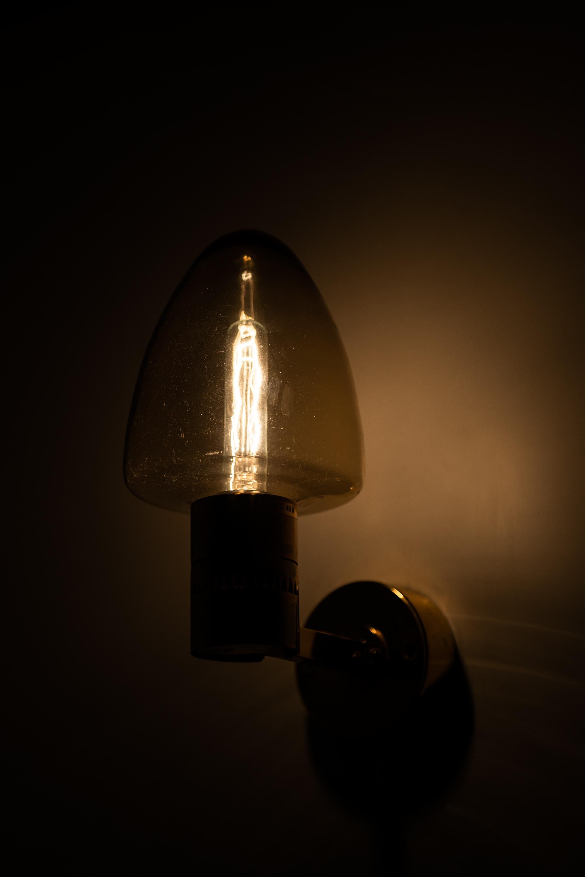 Suédois Hans-Agne Jakobsson Lampes murales Modèle V-220 par Hans-Agne Jakobsson AB en Suède en vente