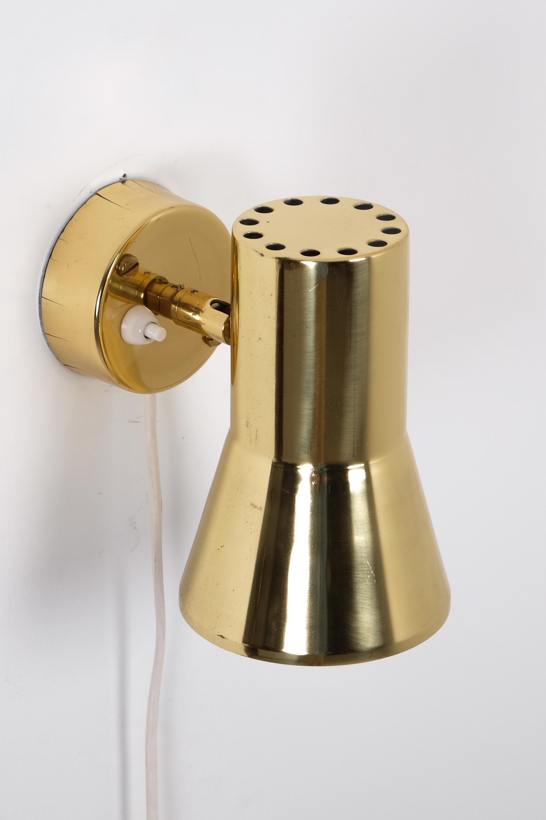 Hans-Agne Jakobsson Wall Light, 1960s In Good Condition For Sale In Stockholm, SE