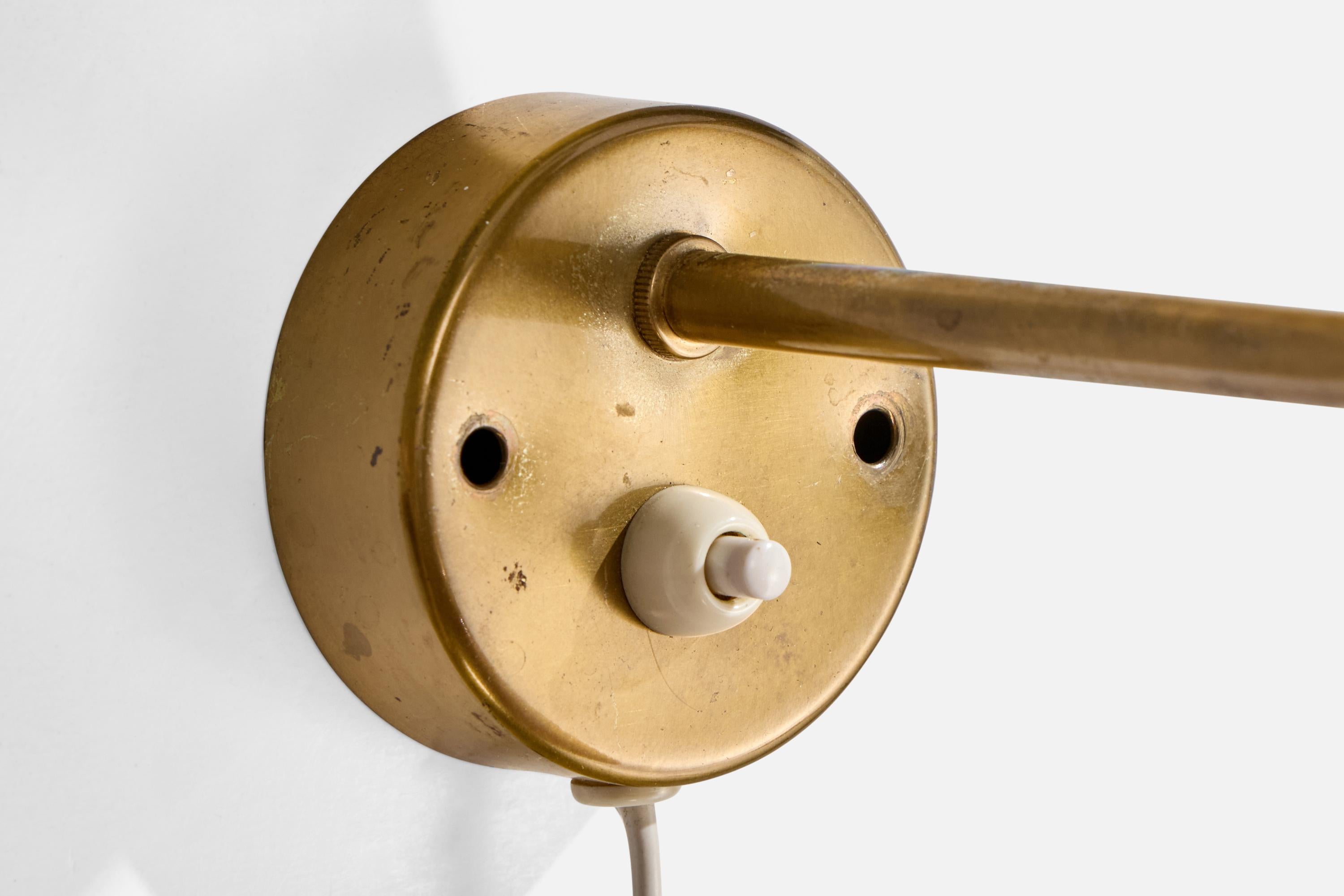 Hans-Agne Jakobsson, Wall Light, Brass, Glass, Fabric, Sweden, 1960s In Good Condition For Sale In High Point, NC