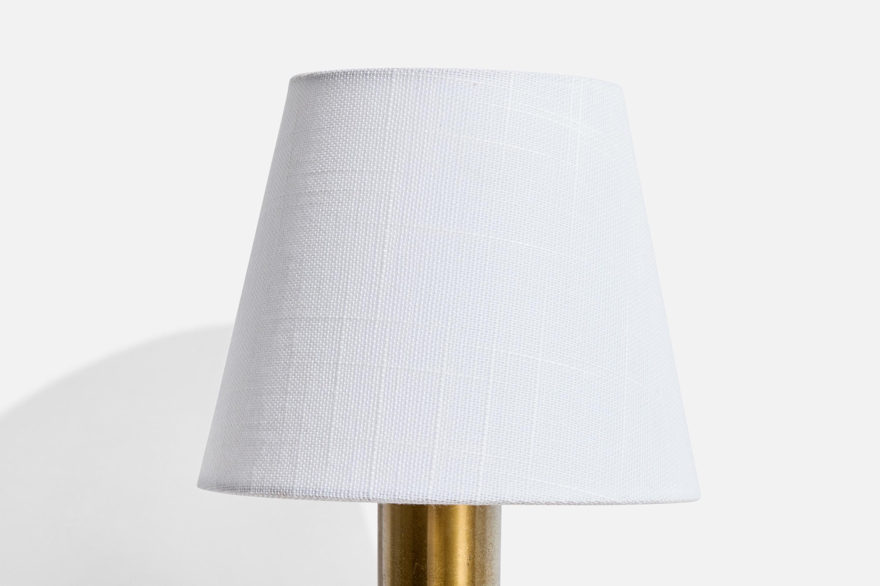 Hans-Agne Jakobsson, Wall Light, Brass, Glass, Fabric, Sweden, 1960s For Sale 2