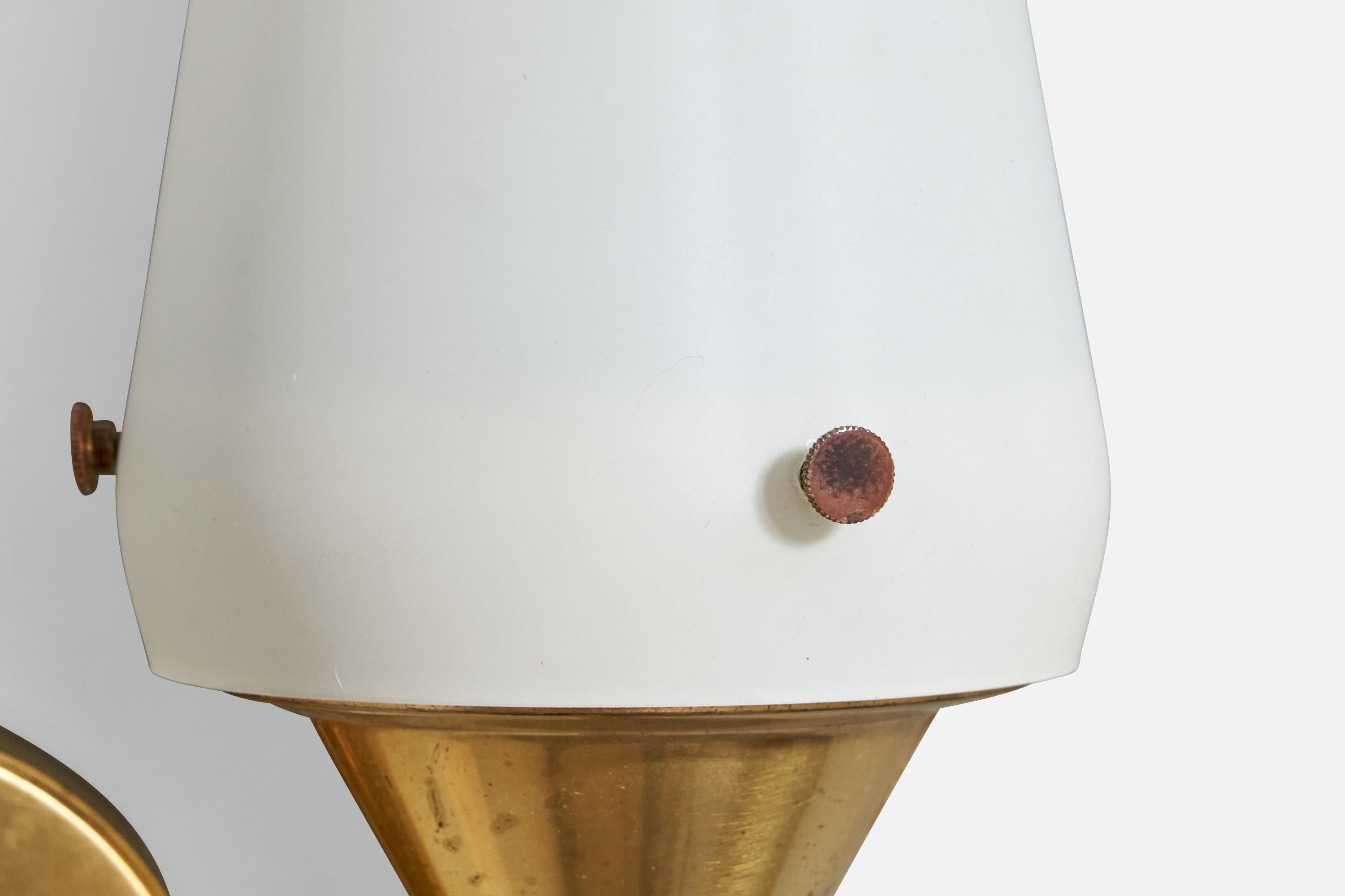 Applique murale en laiton et verre de Hans-Agne Jakobsson, Suède, années 1970 en vente 1