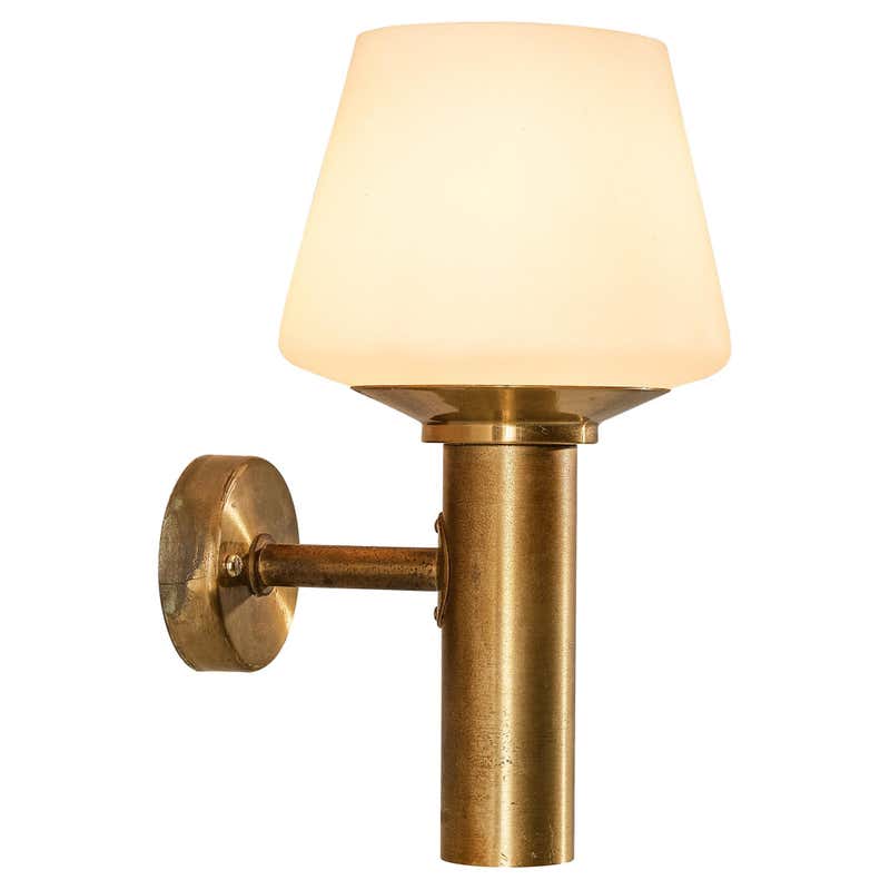 Dutch Midcentury Wall Light in Opaline Glass and Metal For Sale at 1stDibs