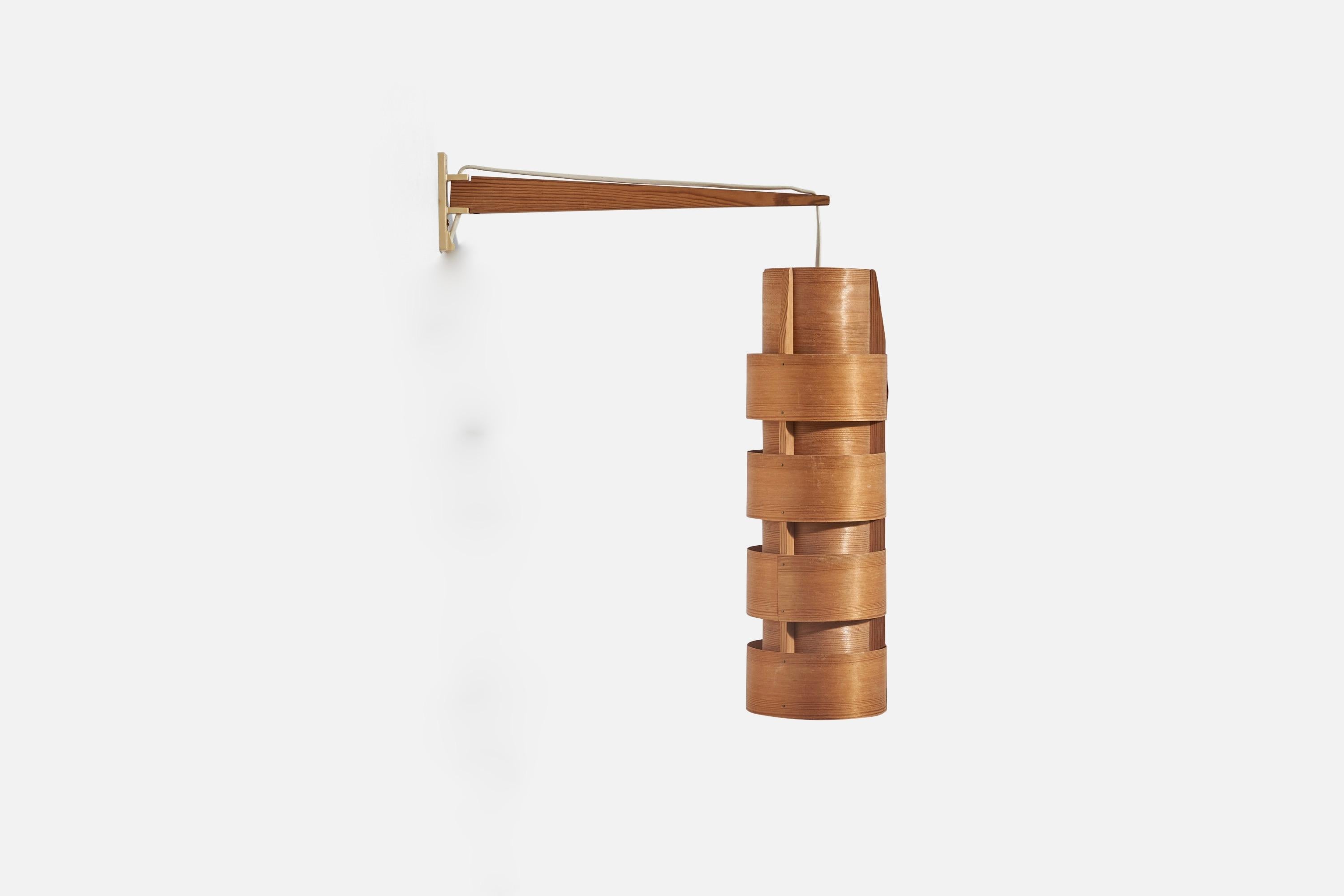 Swedish Hans-Agne Jakobsson, Wall Light, Pine, Moulded Pine Veneer, Sweden, C. 1970s For Sale