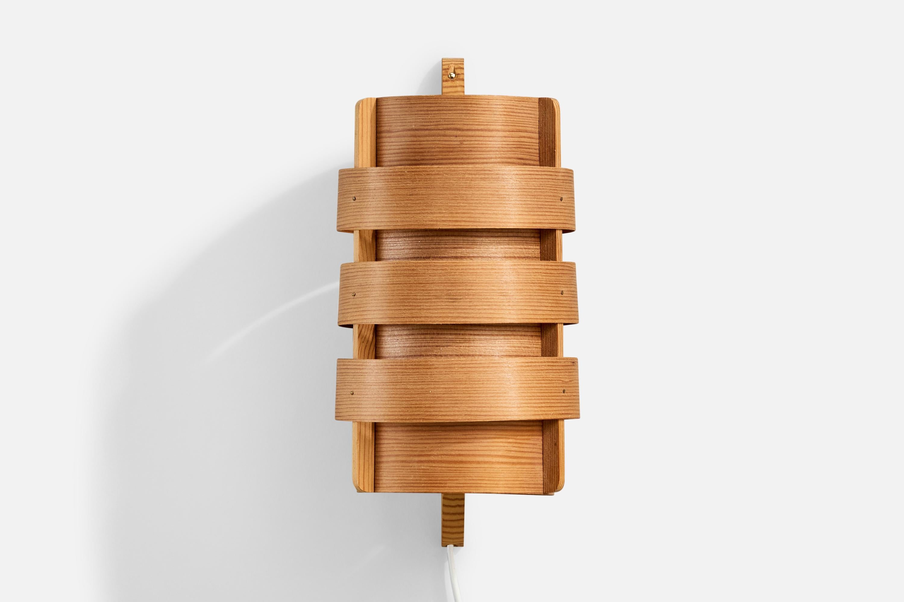 Mid-Century Modern Hans-Agne Jakobsson, Wall Light, Pine, Sweden, 1970s For Sale