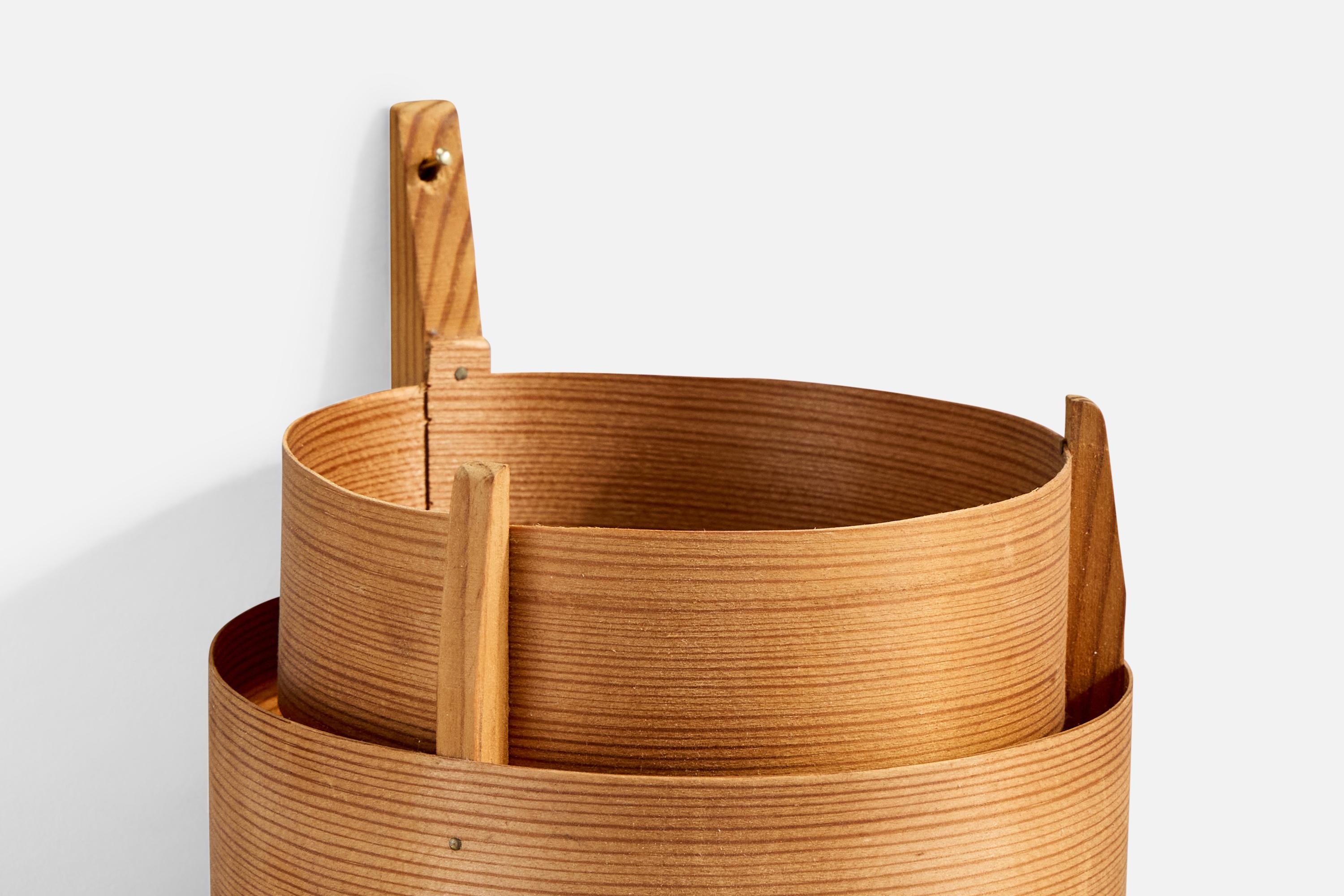 Late 20th Century Hans-Agne Jakobsson, Wall Light, Pine, Sweden, 1970s For Sale