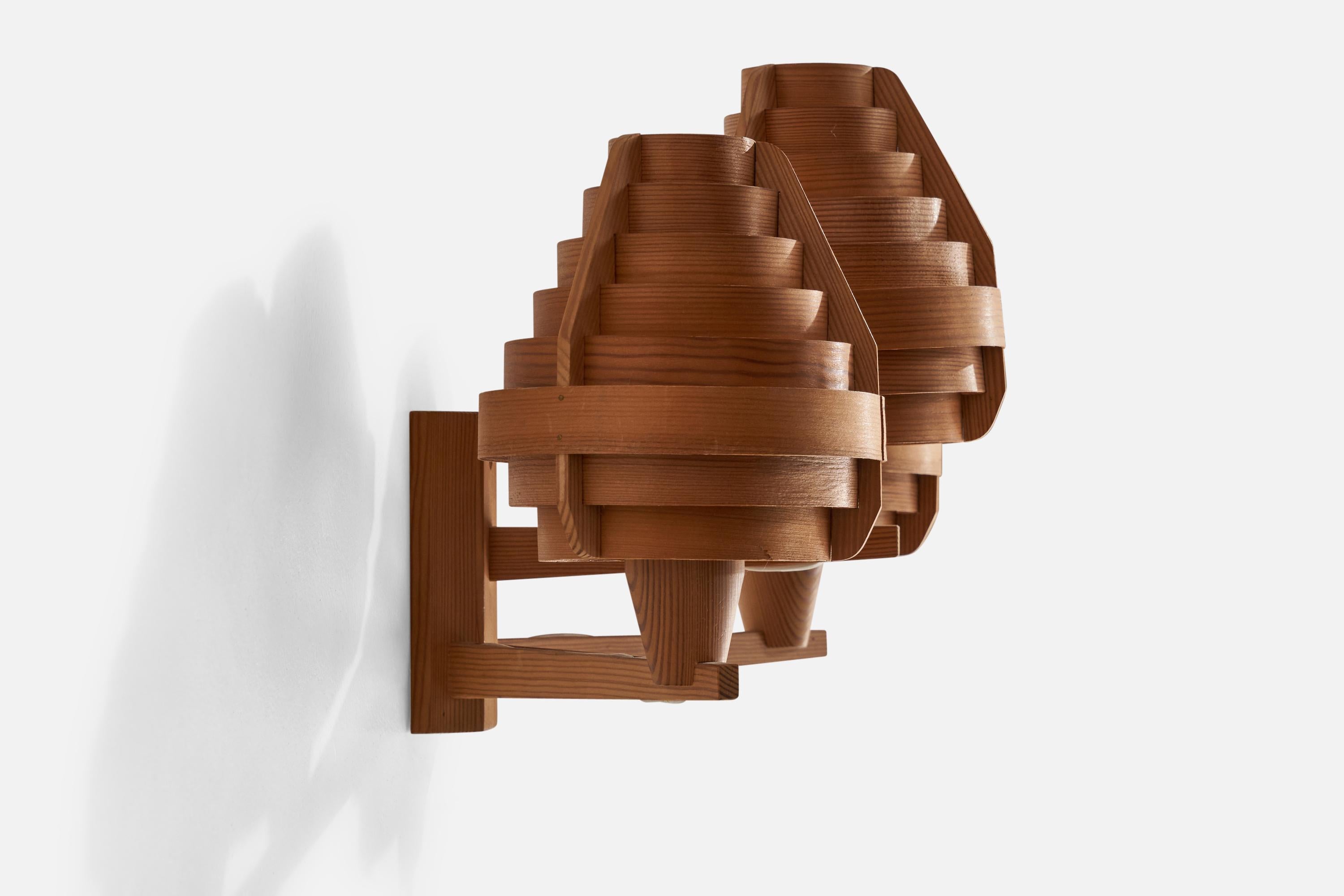 Hans-Agne Jakobsson, Wall Light, Pine, Sweden, 1970s For Sale 1