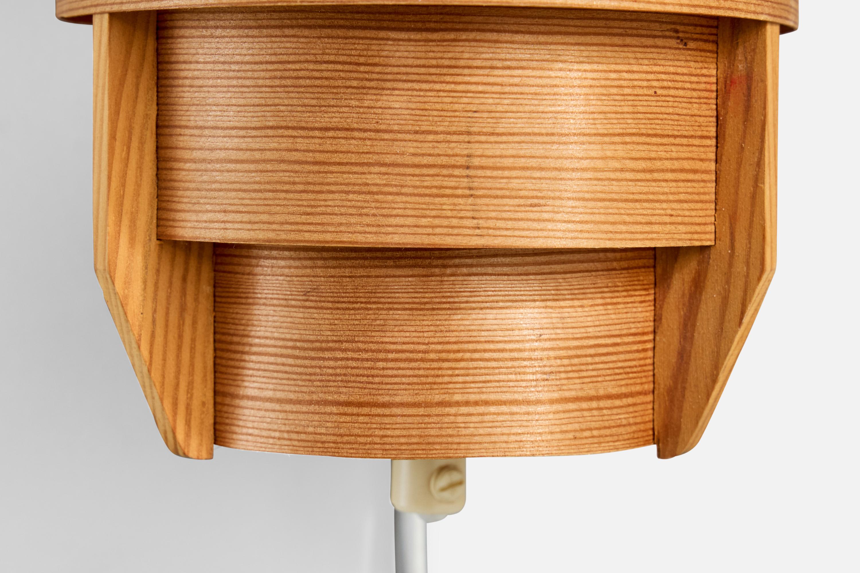 Hans-Agne Jakobsson, Wall Light, Pine, Sweden, 1970s For Sale 2
